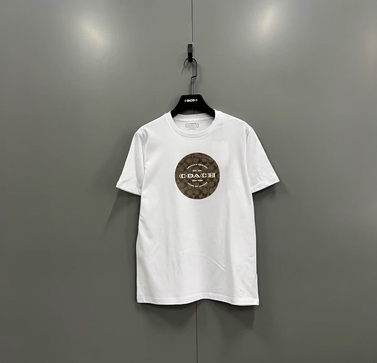 Coach Coach white logo printed short sleeve J41 Size US M / EU 48-50 / 2 - 1 Thumbnail