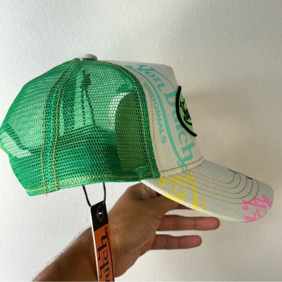 Designer × Von Dutch NWT VON DUTCH LIGHT DENIM APPLE LOGO TRUCKER HAT Size ONE SIZE - 3 Thumbnail