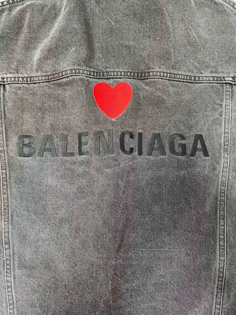 Balenciaga Balenciaga Heart Pattern Denim Jacket, Women's, Blue Size M / US 6-8 / IT 42-44 - 3 Thumbnail