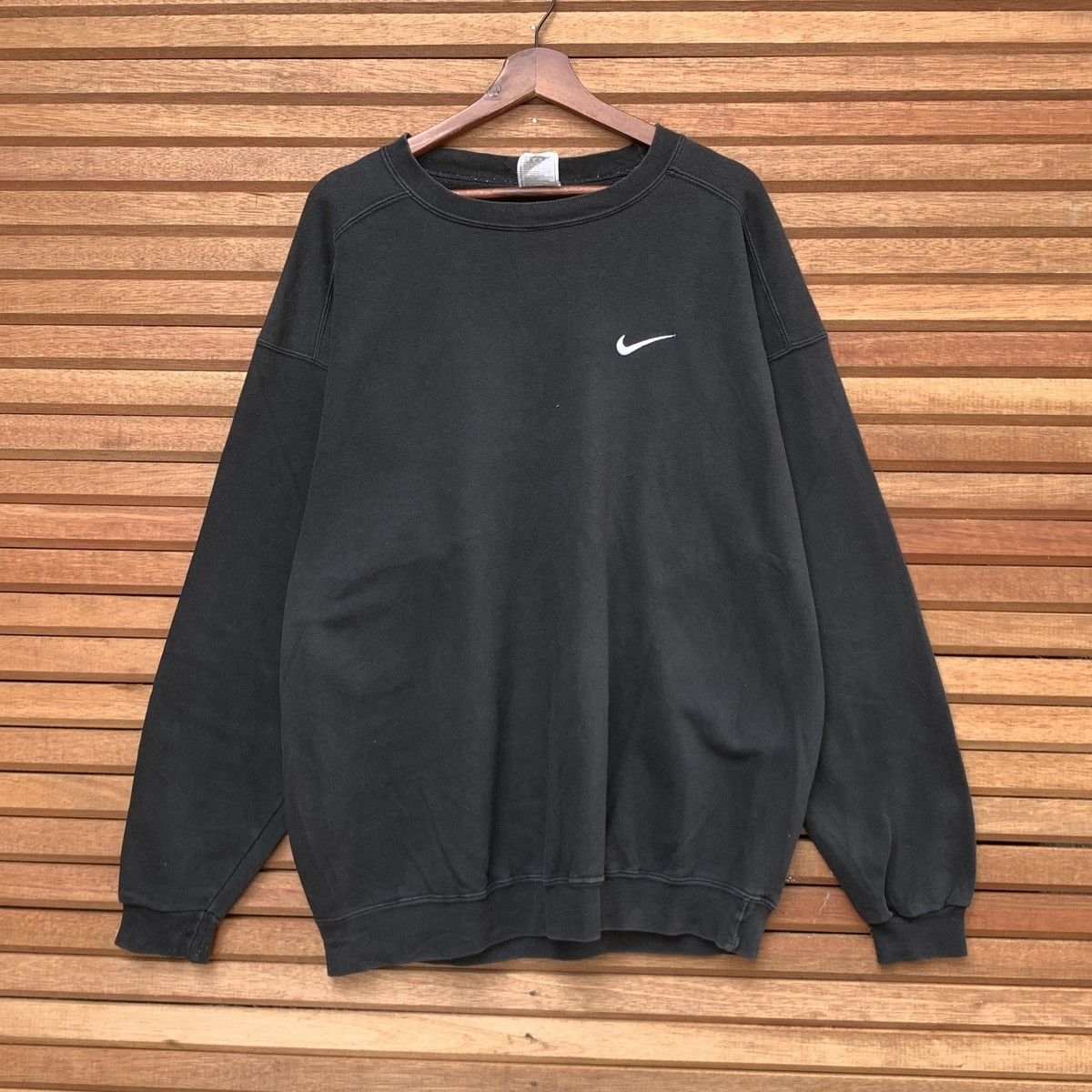 Nike × Vintage Vintage 90s Nike Small Swoosh Crewneck Size US XL / EU 56 / 4 - 1 Thumbnail