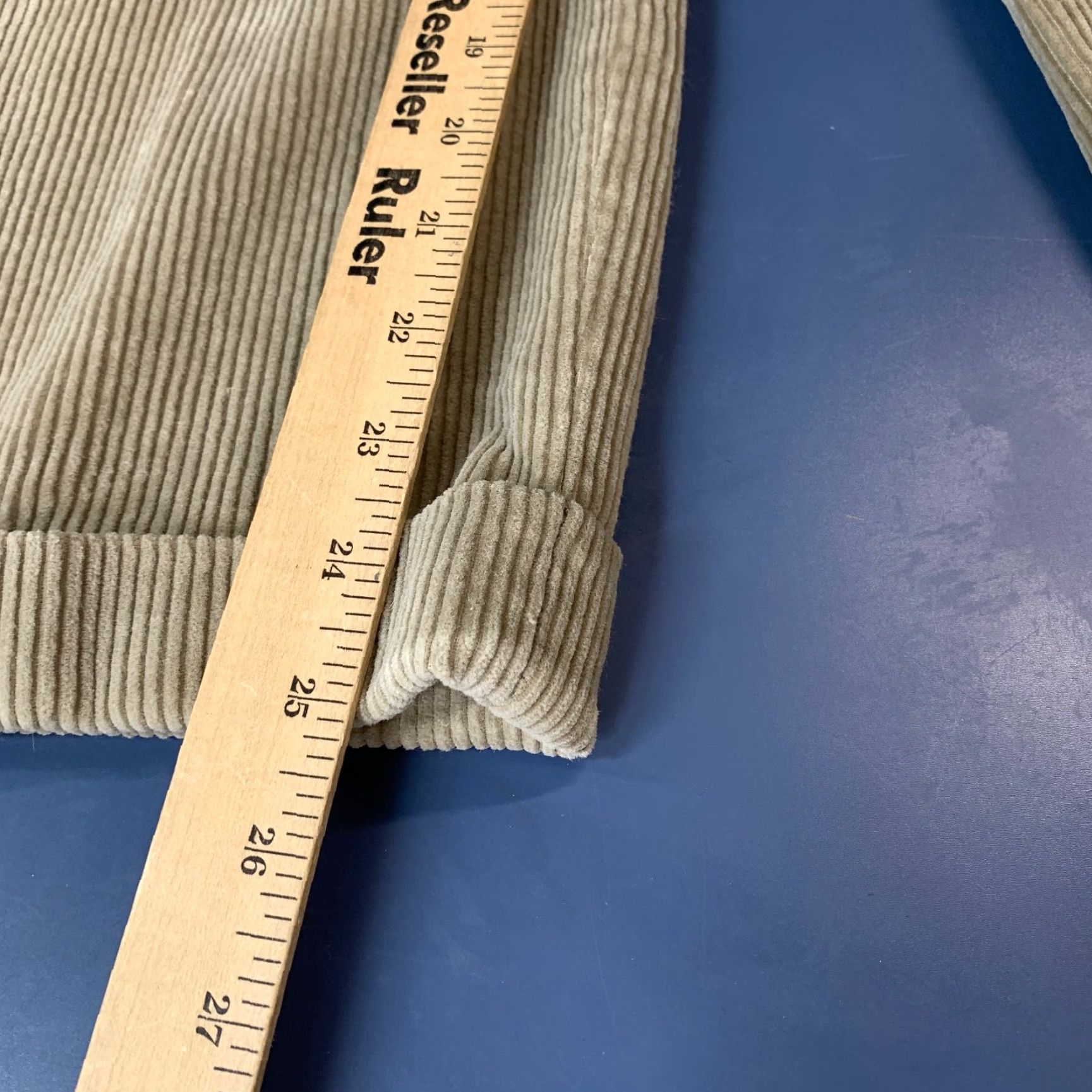 Vintage VINTAGE L.L. Bean Pants Corduroy Mens 32x25 Beige Cuffed USA 80s 90s Skateboard Mens Size US 32 / EU 48 - 7 Thumbnail