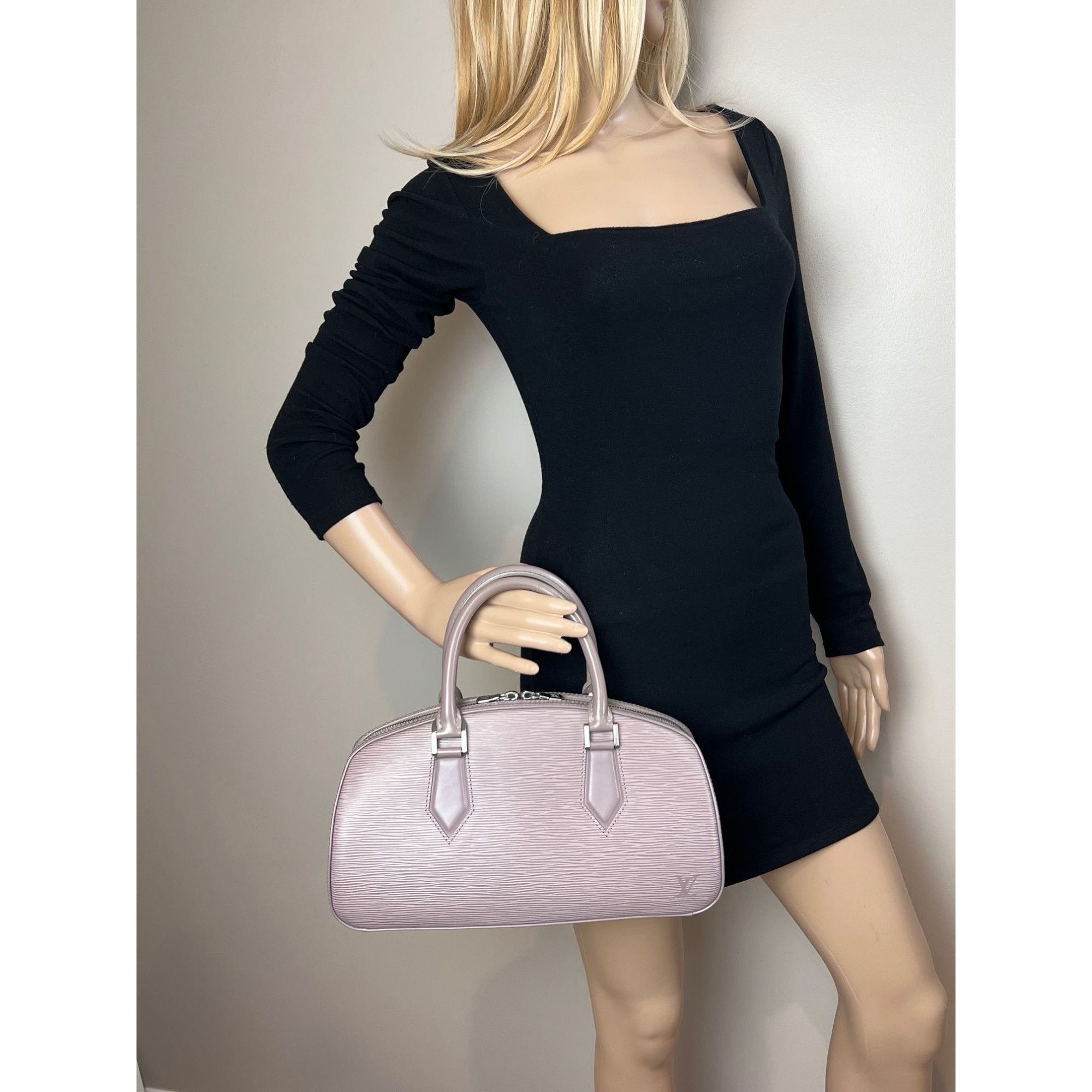 Louis Vuitton LOUIS VUITTON Epi Jasmin Grey Leather Hand Bag Size ONE SIZE - 8 Thumbnail