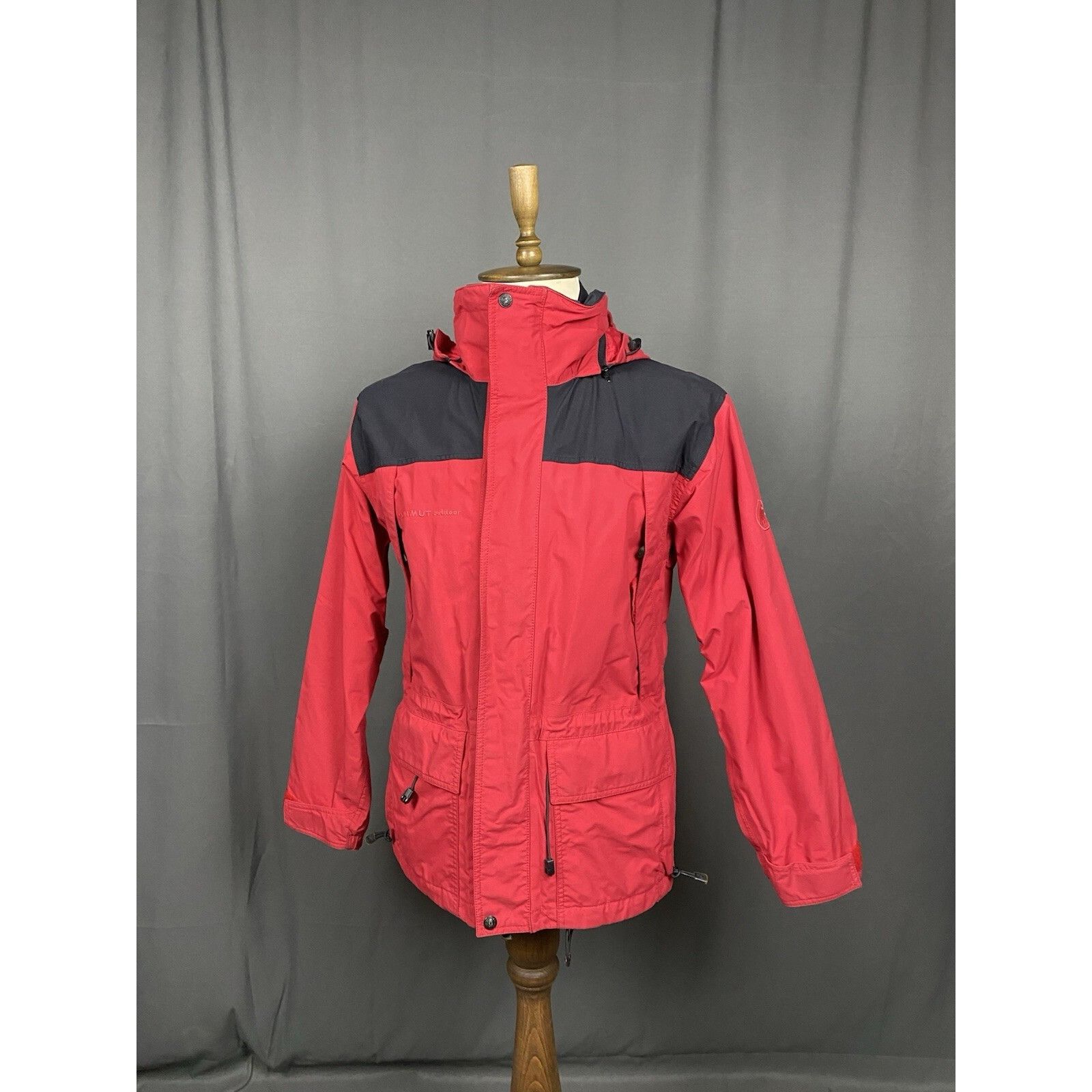 Mammut Mammut Gore-Tex XCR Men's Red Waterproof Windbreaker Jacket Size US S / EU 44-46 / 1 - 4 Thumbnail