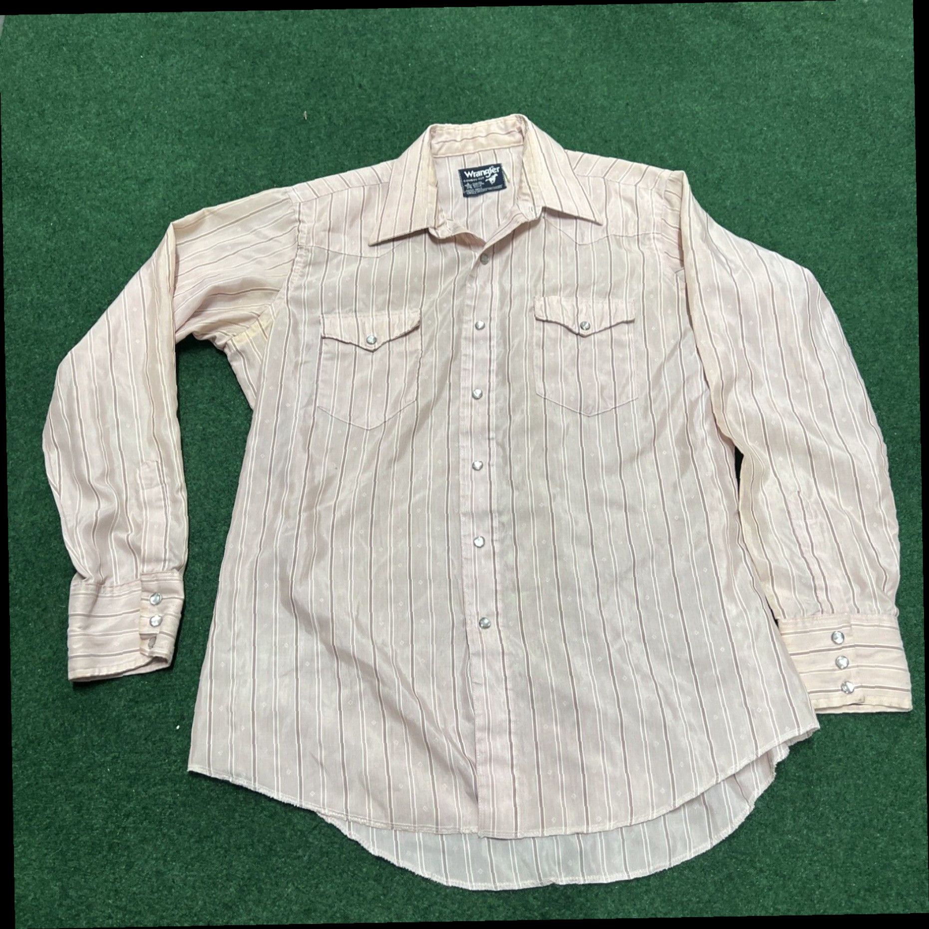 Wrangler Vintage Wrangler Shirt Men 16.5x35 Large Pink Striped Pearl Snap Western USA Size US L / EU 52-54 / 3 - 1 Thumbnail