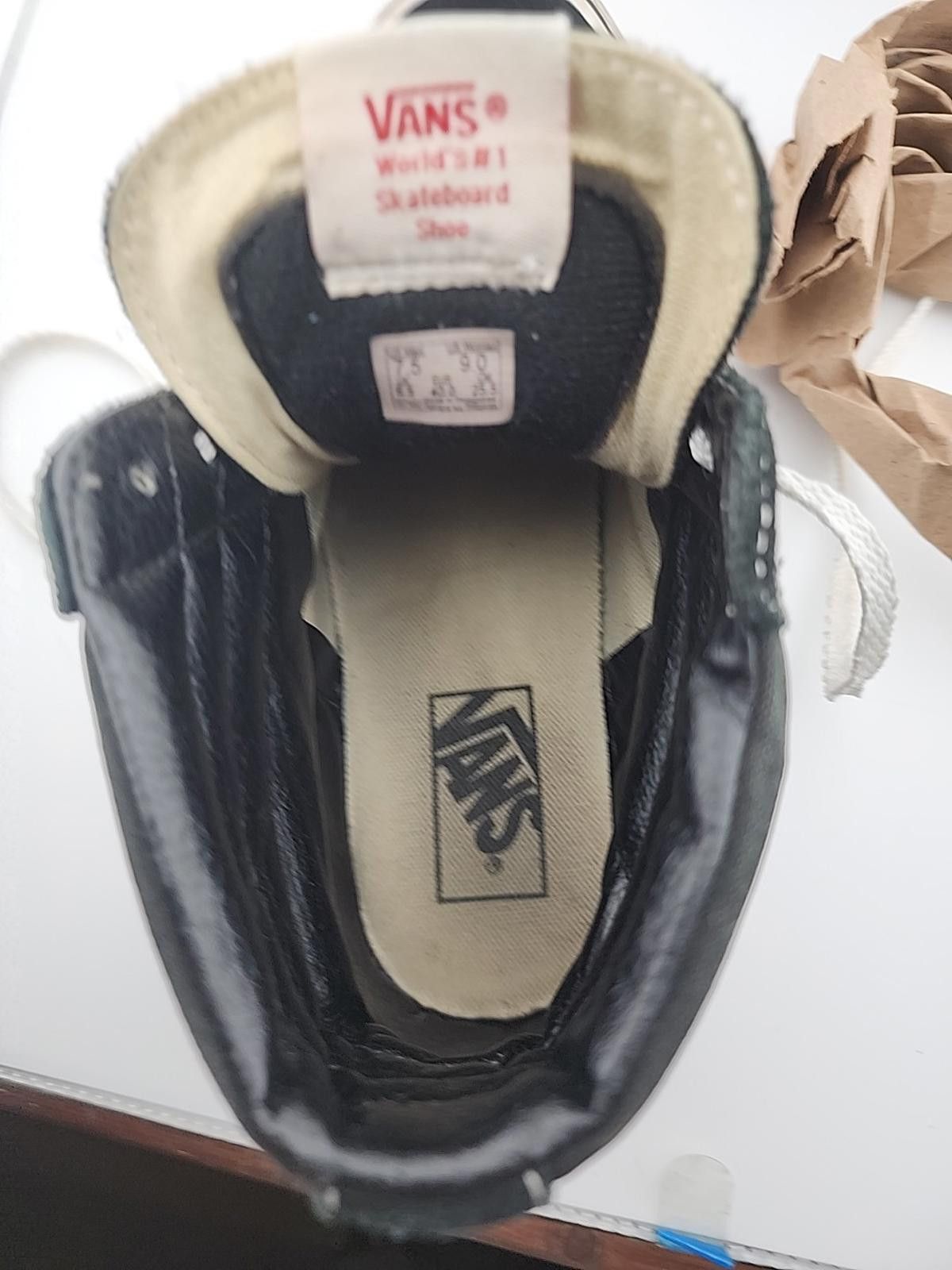 Vans Vans Shoes Hi Tops Men 7.5 Women 9 Black Suede Off The Wall Size US 7.5 / EU 40-41 - 9 Thumbnail