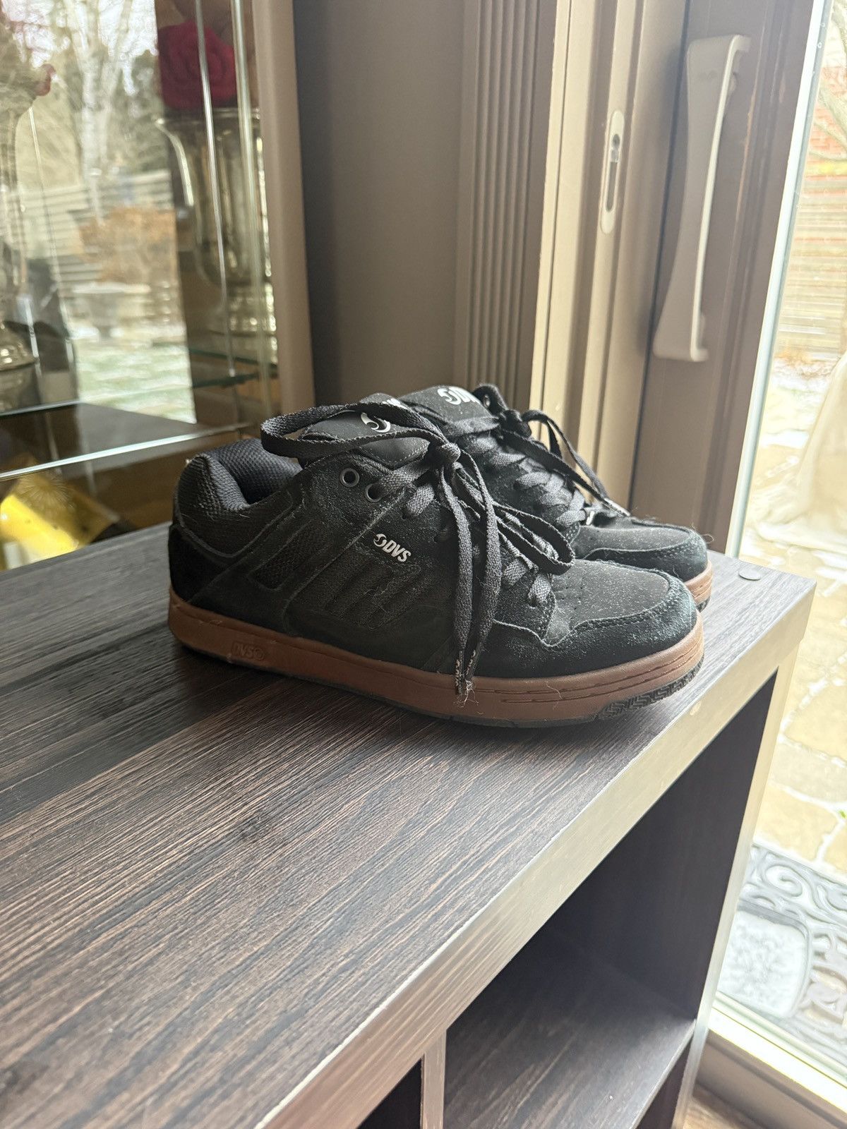 DVS DVS Enduro 125 Black / Gum Sole Skateboarding Shoes Size US 8 / EU 41 - 1 Thumbnail