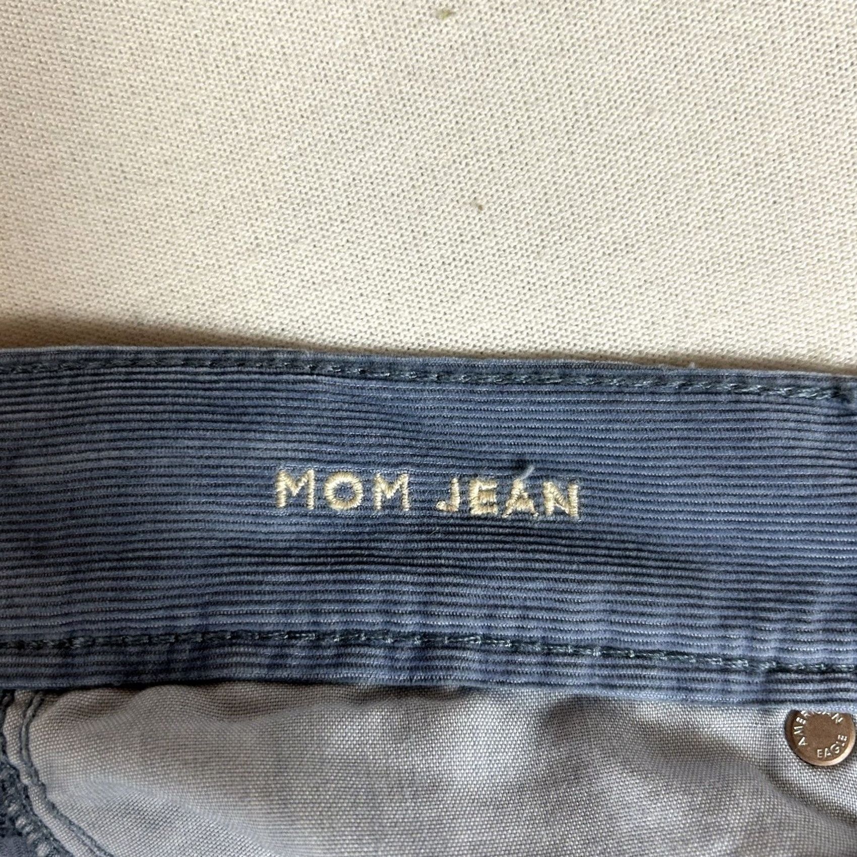 American Eagle Outfitters VINTAGE American Eagle Jeans? (Cannot determine vintage) Size 27" / US 4 / IT 40 - 7 Thumbnail