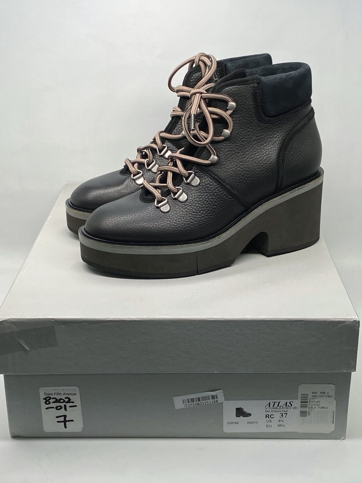 Robert Clergerie Clergerie Lace Up Leather booties size 37 Size US 7 / IT 37 - 10 Thumbnail