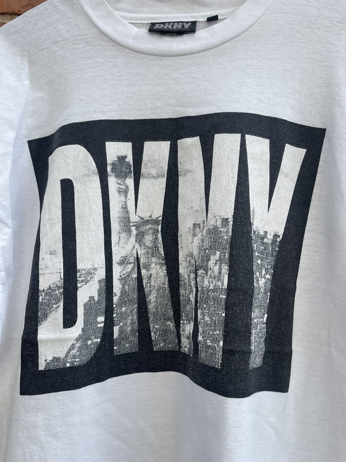 DKNY Vintage 90's DKNY Jeans Tee Tshirt Size US M / EU 48-50 / 2 - 2 Thumbnail