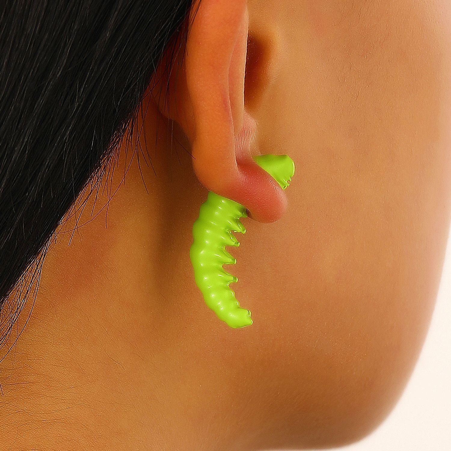 Jewelry × Sterling Silver Green Bug Matchless Earrings One Pairs Chrome Jewelry Size ONE SIZE - 1 Thumbnail