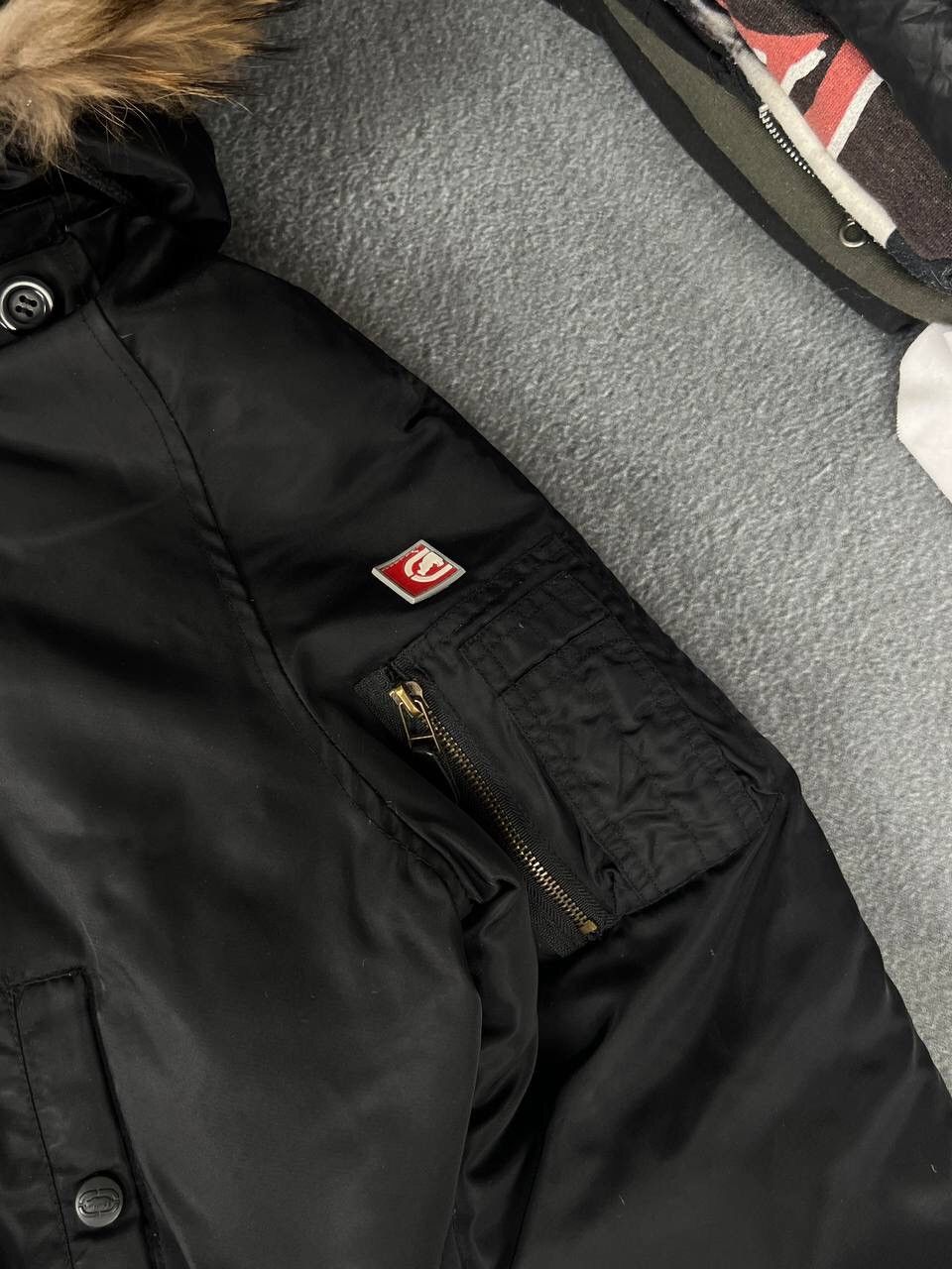 Ecko Unltd. Vintage Japanese Vibe Ecko Unltd Faux Fur Cropped Bomber Size L / US 10 / IT 46 - 6 Thumbnail