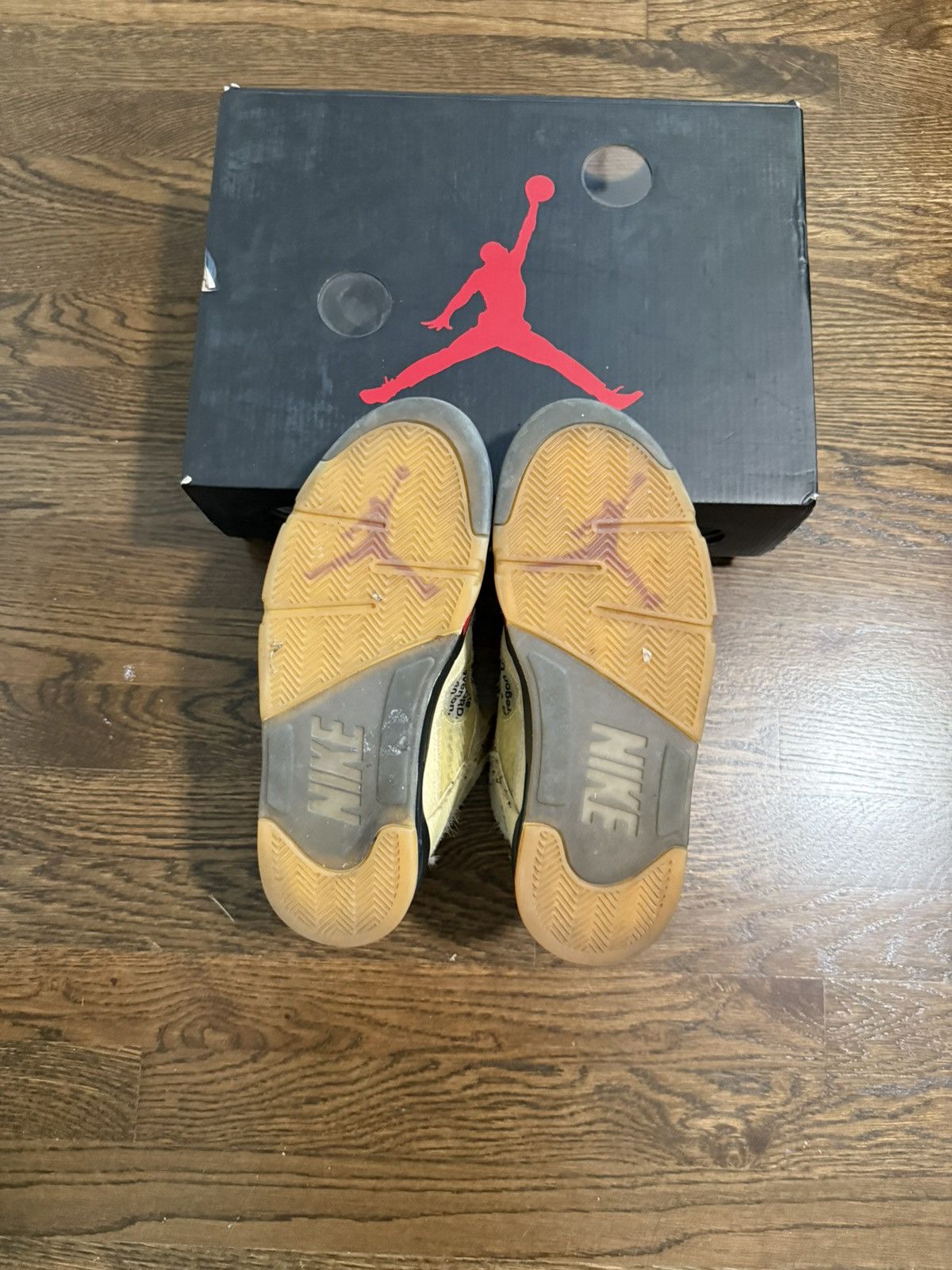 Jordan Brand × Off-White Off-White Jordan 5 ‘Sail’ Size US 9 / EU 42 - 11 Thumbnail