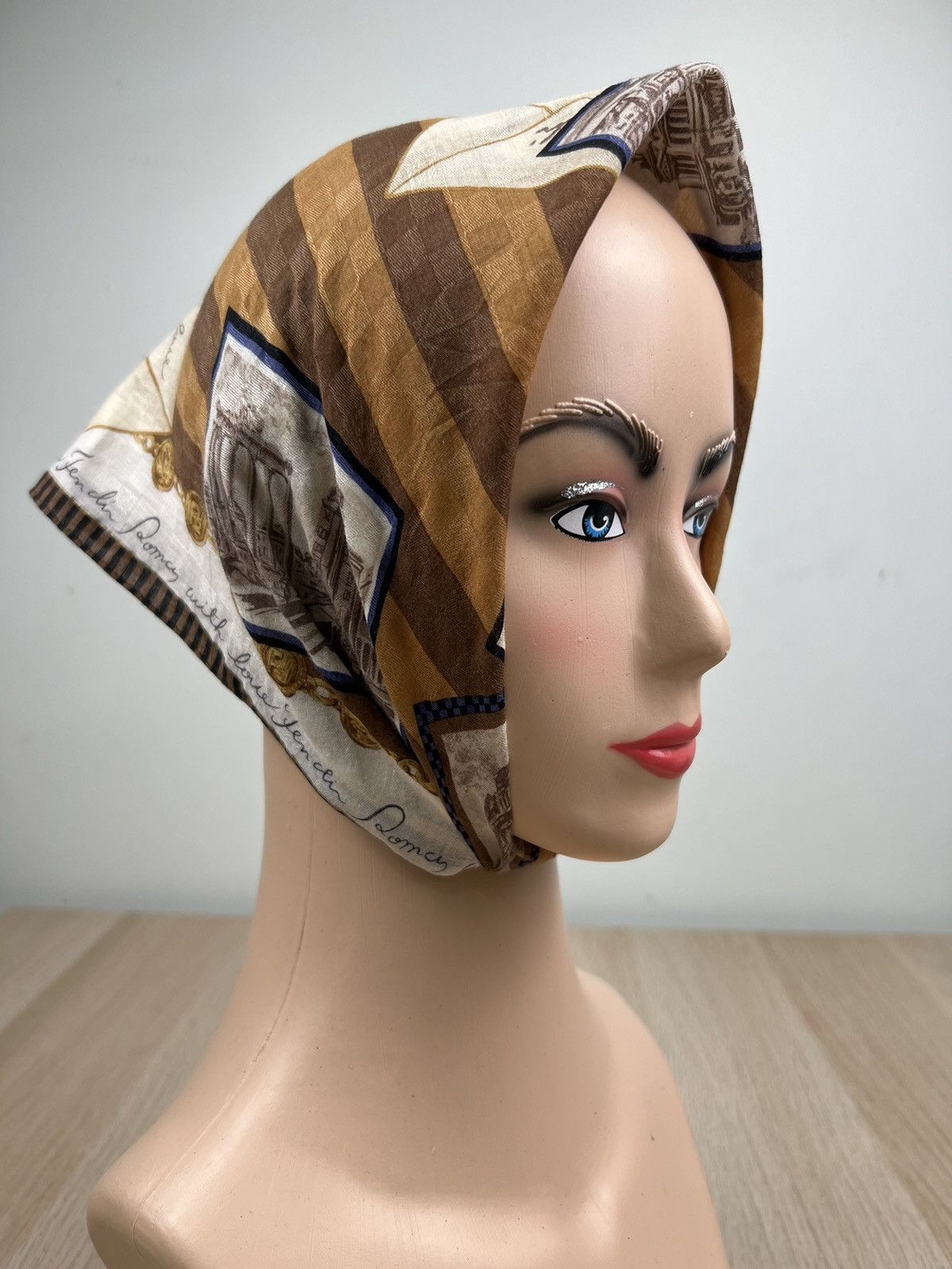 Fendi Fendi Handkerchief Neckerchief Bandana Pocketsquare Size ONE SIZE - 1 Thumbnail