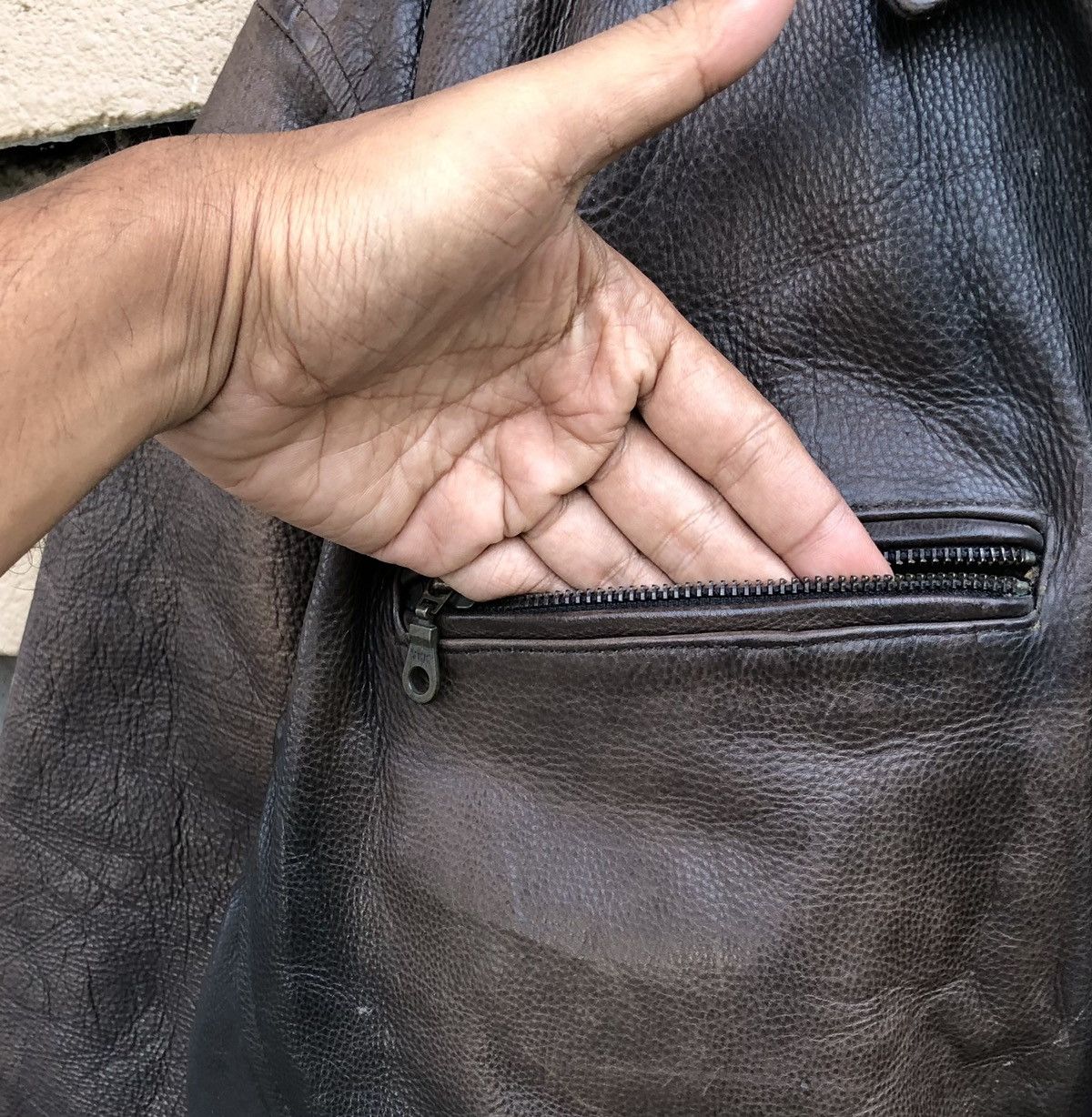 First MFG Co. VTG First Genuine Leather Sun Faded Thinsulate Bomber Jacket Size US L / EU 52-54 / 3 - 7 Thumbnail