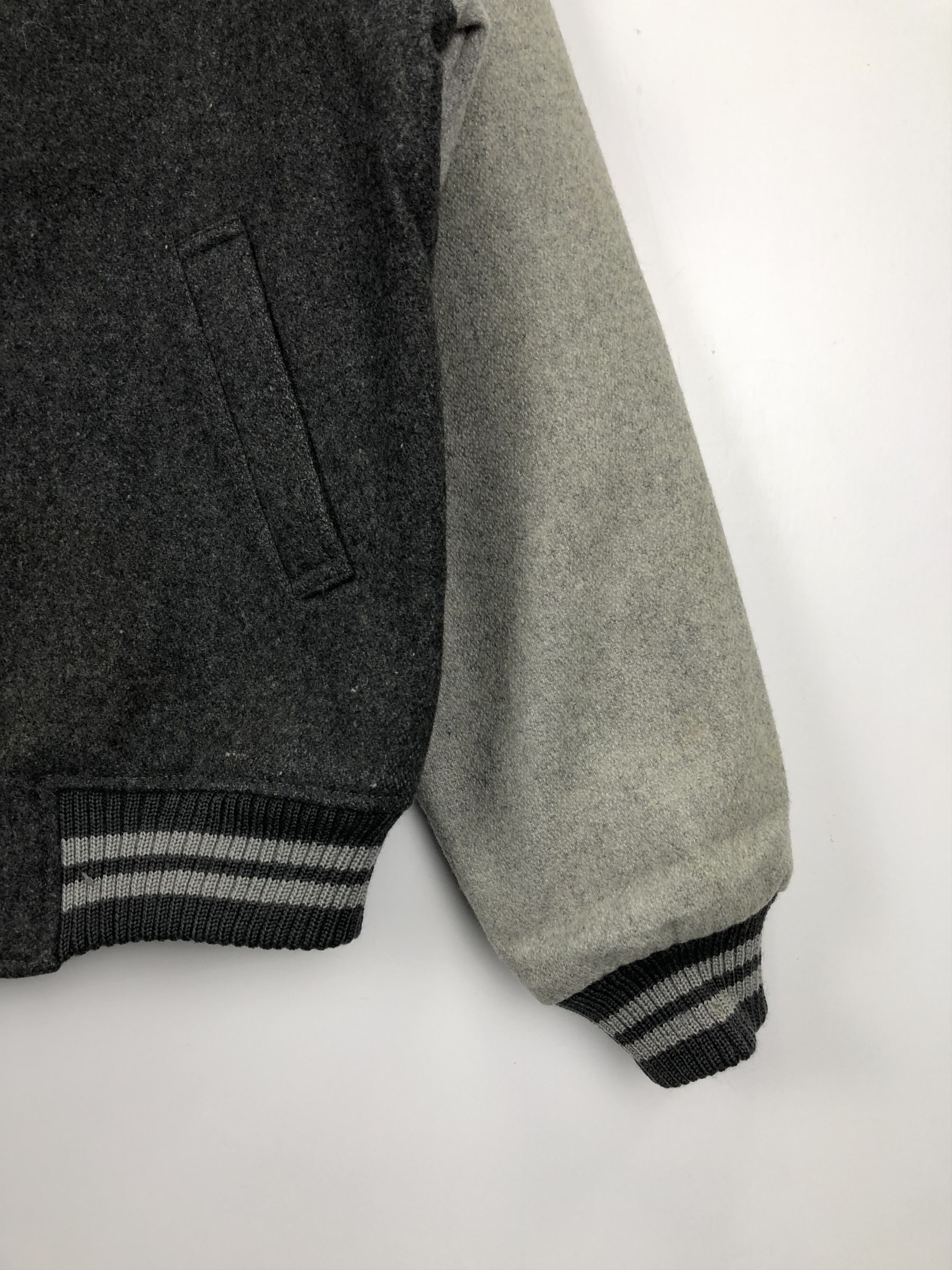 Japanese Brand Vintage Japanese Brand Wool Varsity Jacket V0398 Size US M / EU 48-50 / 2 - 6 Thumbnail