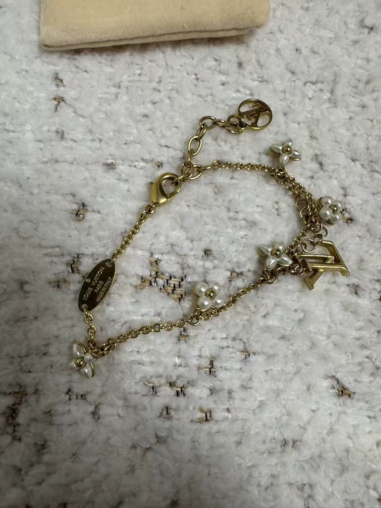 Louis Vuitton LV Flower Bracelet 99 New Size ONE SIZE - 2 Thumbnail