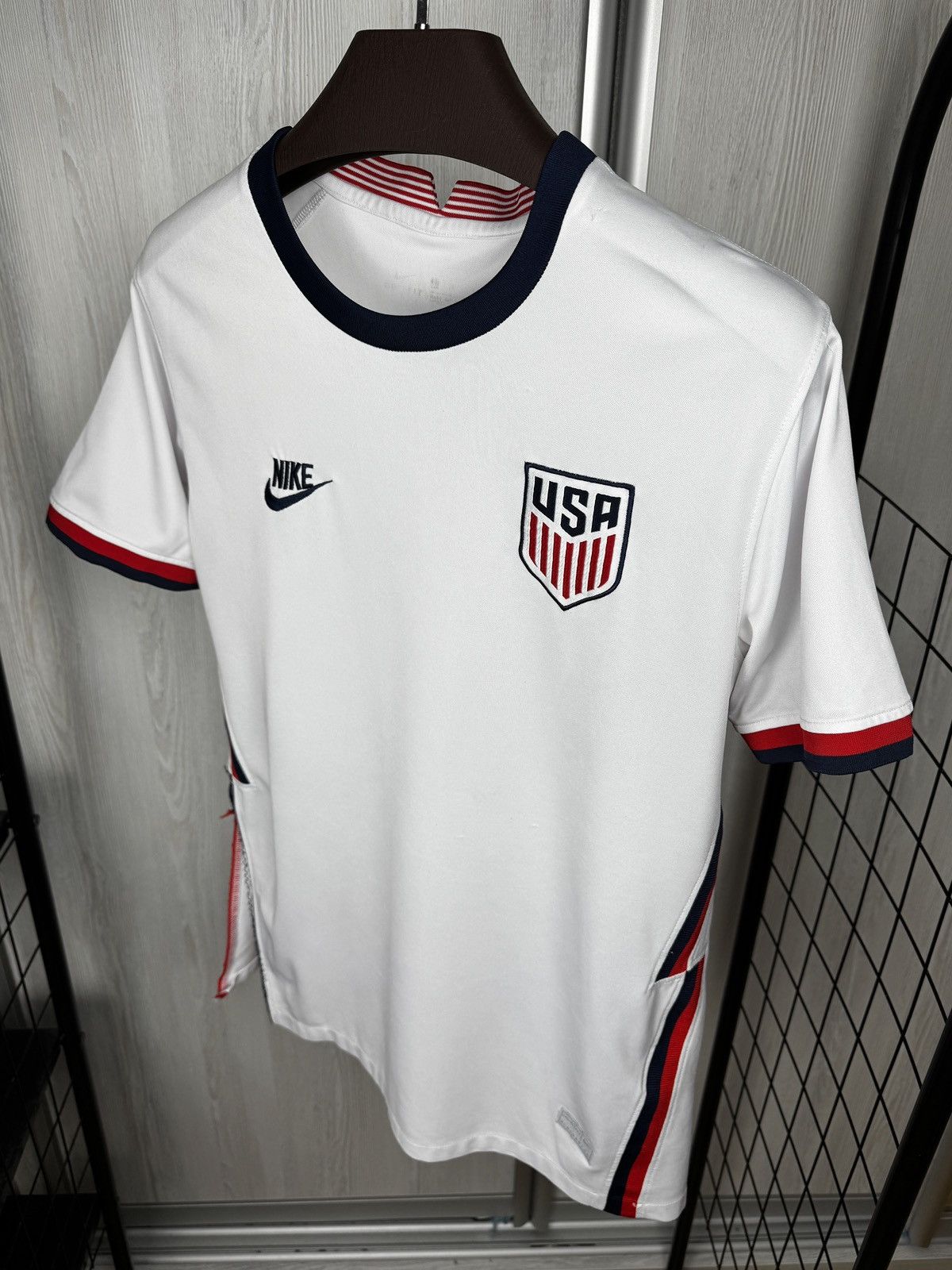Nike Nike USA Team 2020 Soccer Jersey Football Shirt Size US L / EU 52-54 / 3 - 8 Thumbnail