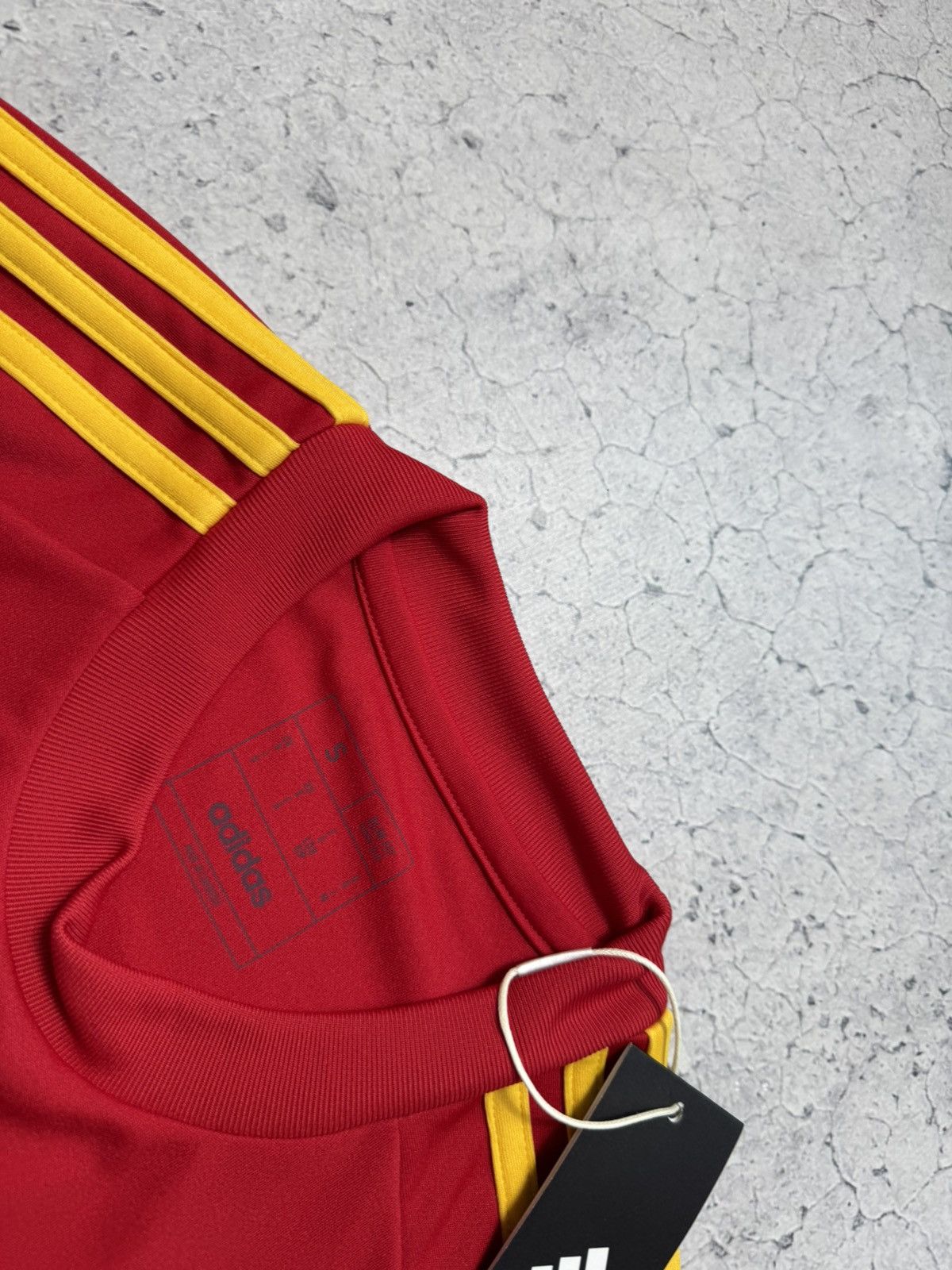 Adidas New Adidas Spain National Team 2024 Soccer Jersey Shirt Size US S / EU 44-46 / 1 - 6 Thumbnail