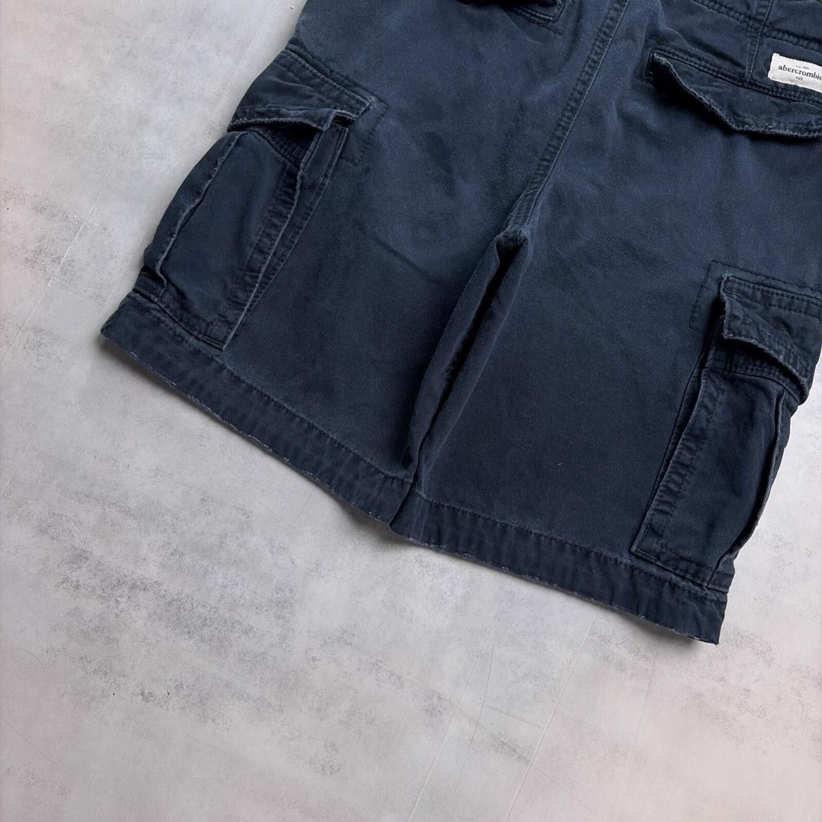 Abercrombie & Fitch Y2K Abercrombie & Fitch Grunge Baggy Cargo Skater Shorts Size 30" / US 8 / IT 44 - 4 Thumbnail