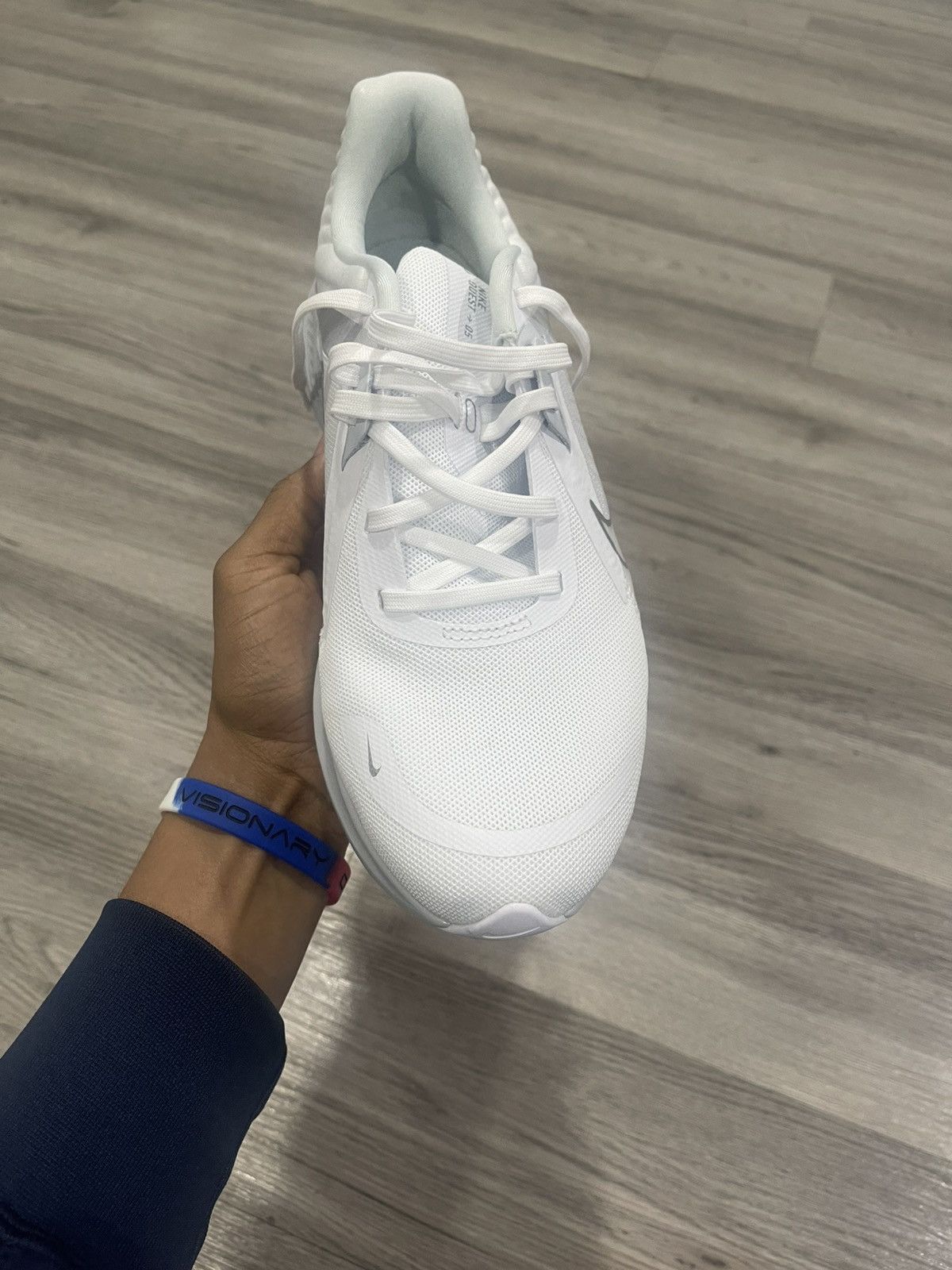 Nike Nike Quest 5 Size US 10 / IT 40 - 4 Thumbnail