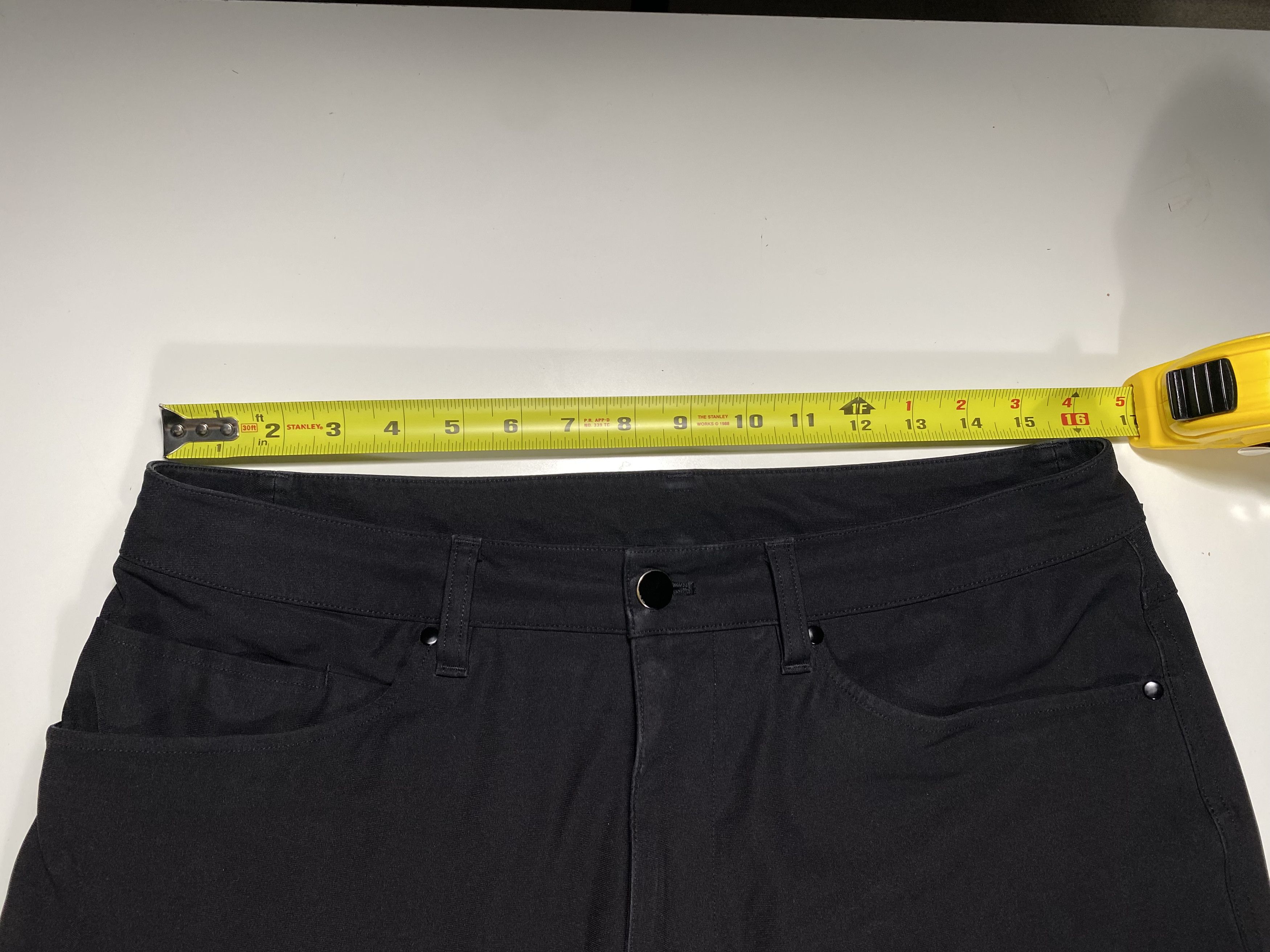 Lululemon Lululemon ABC Pants Size 32x27 Black Size US 32 / EU 48 - 3 Thumbnail