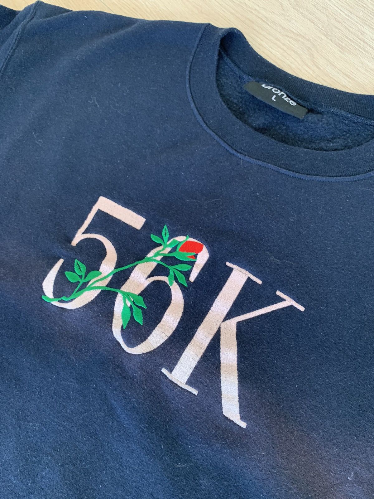 Bronze 56k Bronze 56k rose crewneck Size US L / EU 52-54 / 3 - 3 Thumbnail