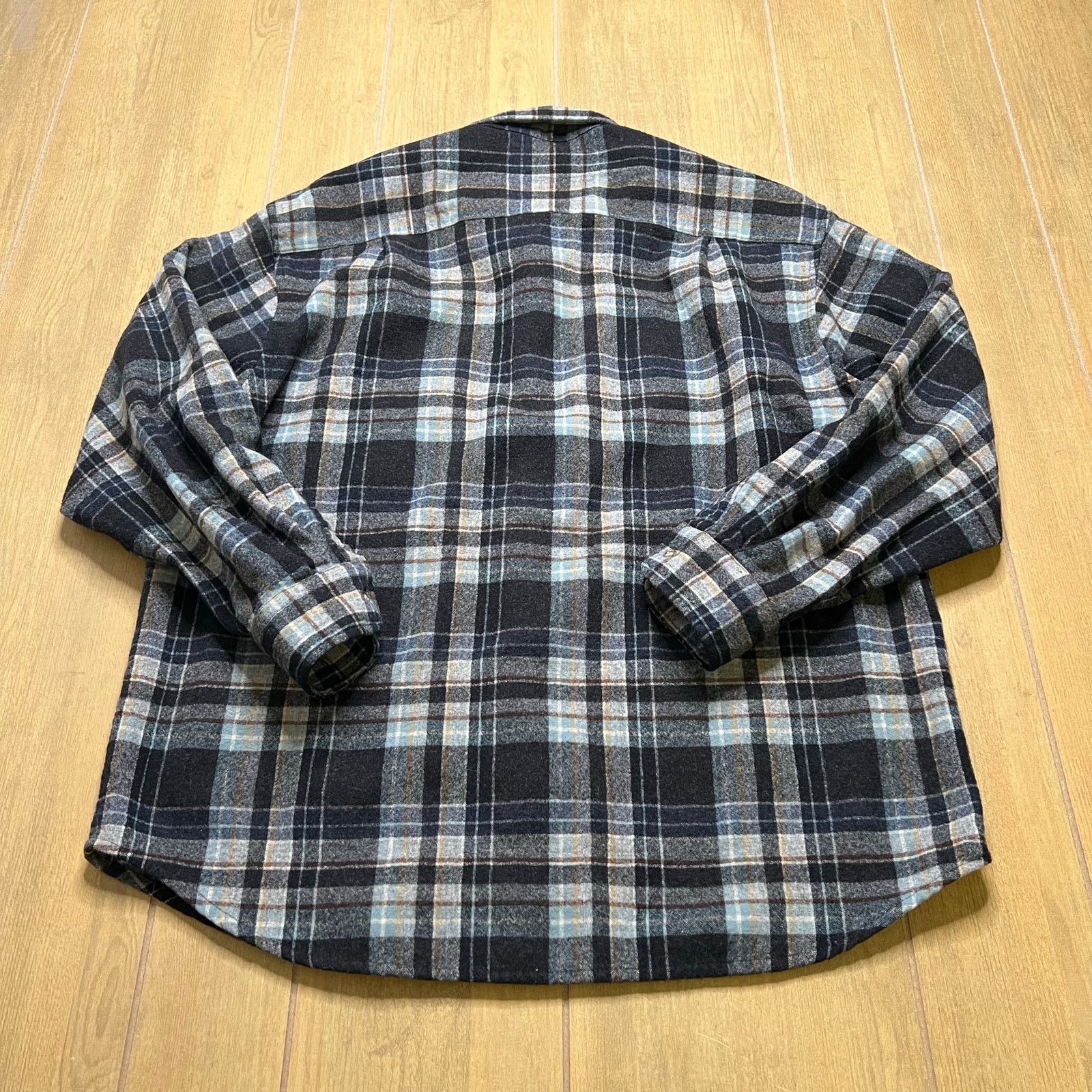 Pendleton Vintage Pendleton Wool Flannel Shirt XL Plaid Elbow Patch Size US XL / EU 56 / 4 - 8 Thumbnail