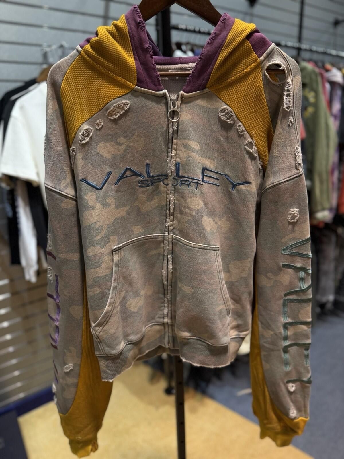 Vale Large - Vale Zip Up Hoodie Authentic Valley New Size US L / EU 52-54 / 3 - 3 Thumbnail
