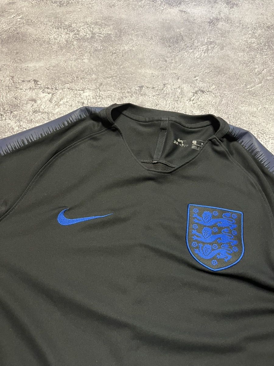 Nike Nike England 2018/2019 training soccer jersey Size US M / EU 48-50 / 2 - 2 Thumbnail