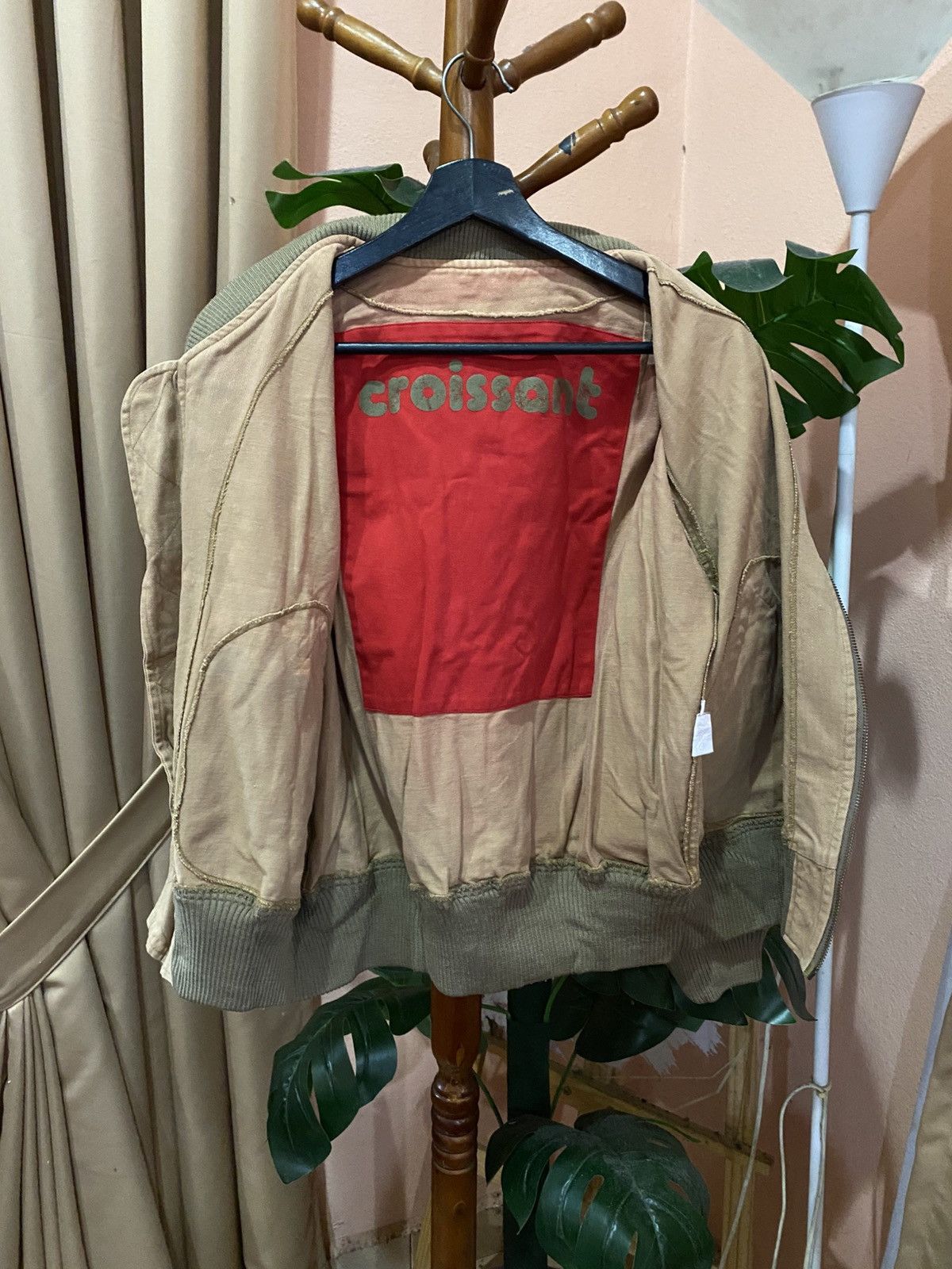 Japanese Brand Vintage “Croissant” Graphic Bomber Jacket Beige/Khaki Casual Size US M / EU 48-50 / 2 - 7 Thumbnail