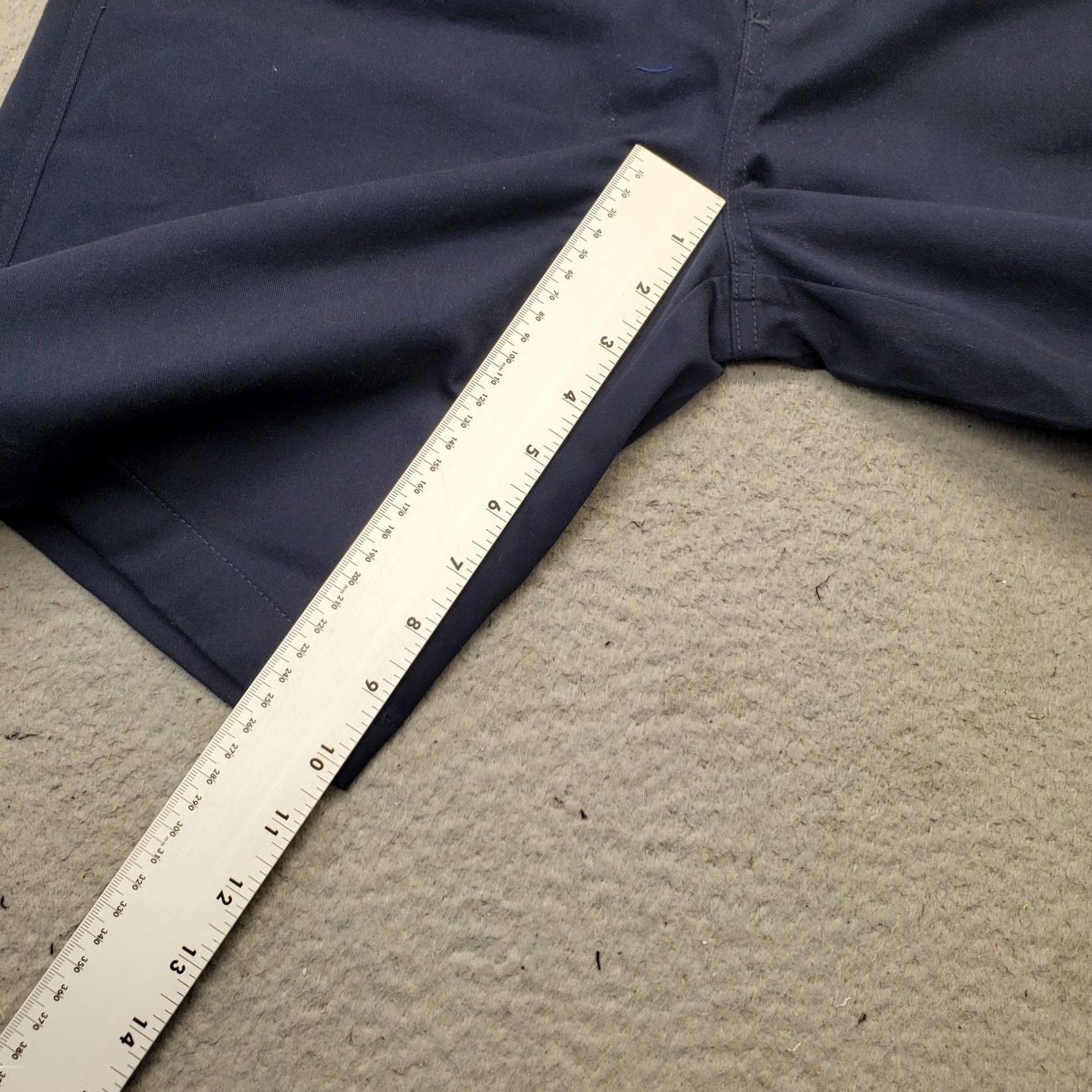 Izod IZOD Mens Shorts M Navy Stretch Soft Touch Easy Care Approved Schoolwear Casual Summer Chino Size US 31 - 5 Thumbnail