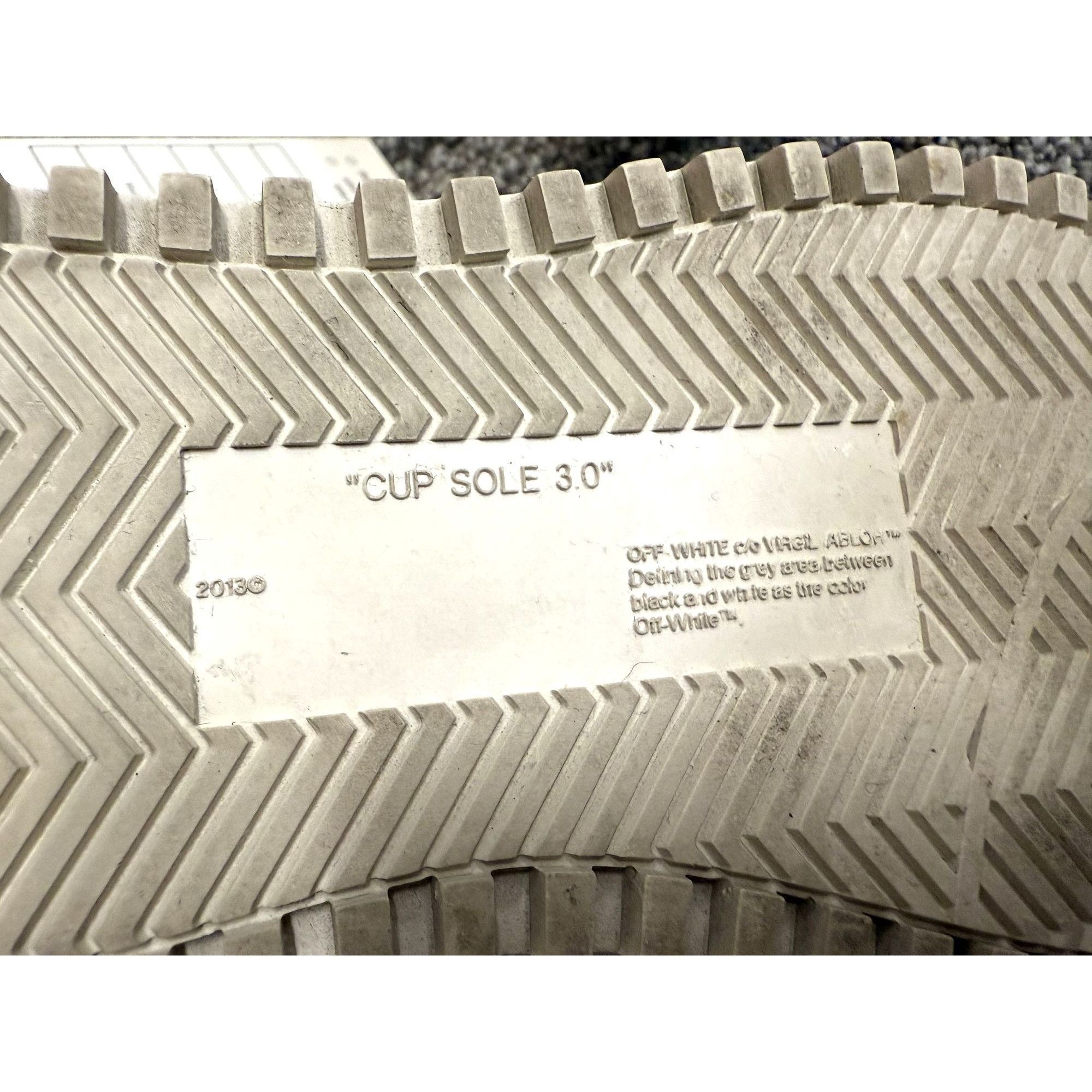 Off-White Off-White Cup Sole 3.0 High-Top Sneakers White/Orange EU 38 Size US 8 / IT 38 - 15 Thumbnail