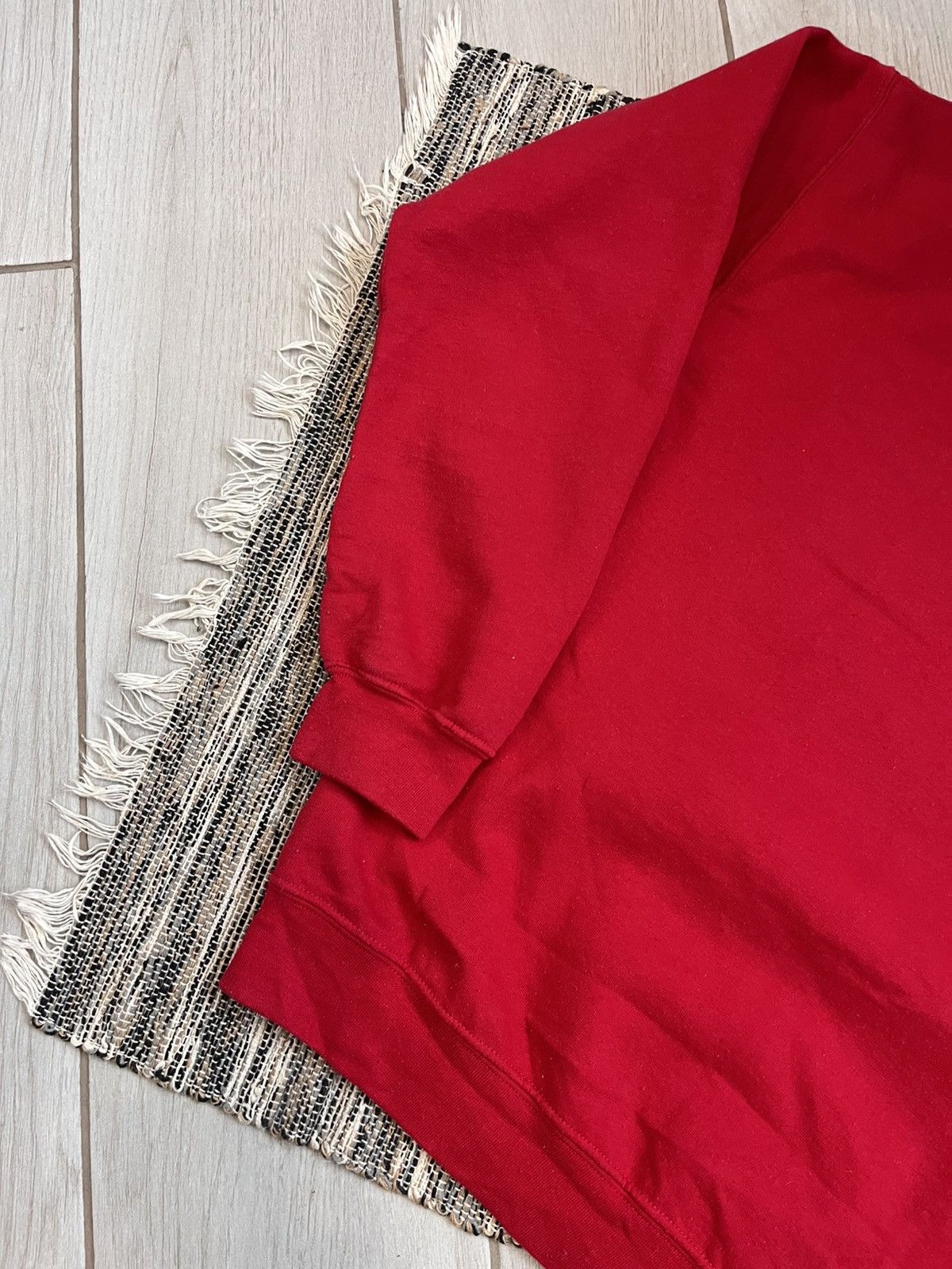 Gildan × Vintage Vintage Gilden Blank Sweatshirt red fleece loose fit Size US M / EU 48-50 / 2 - 11 Thumbnail