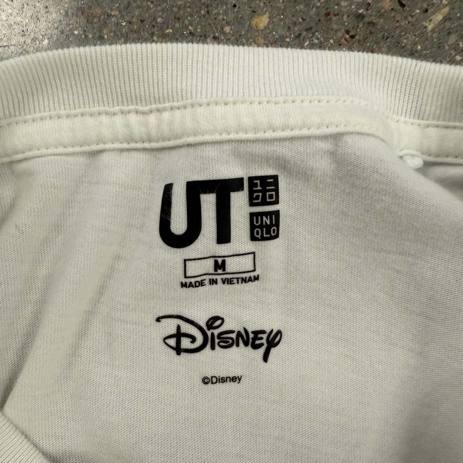 Uniqlo Uniqlo Mickey Stands UT Shirt Short Sleeve Unisex Japan - S Size US S / EU 44-46 / 1 - 7 Thumbnail