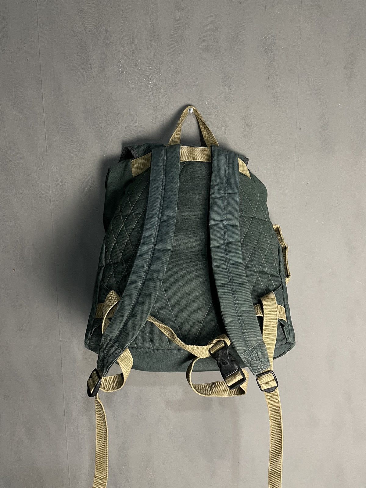 Nike Rare Nike Vintage Backpack Size ONE SIZE - 5 Thumbnail