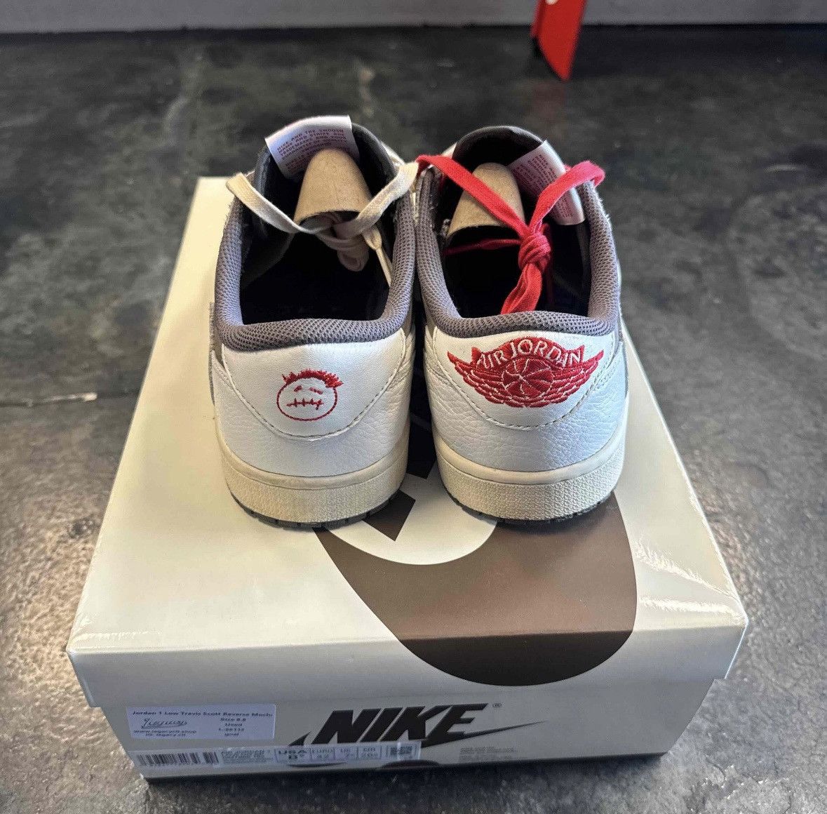 Nike × Travis Scott Jordan 1 Low Travis Reverse Mocha Size US 8.5 / EU 41-42 - 4 Thumbnail