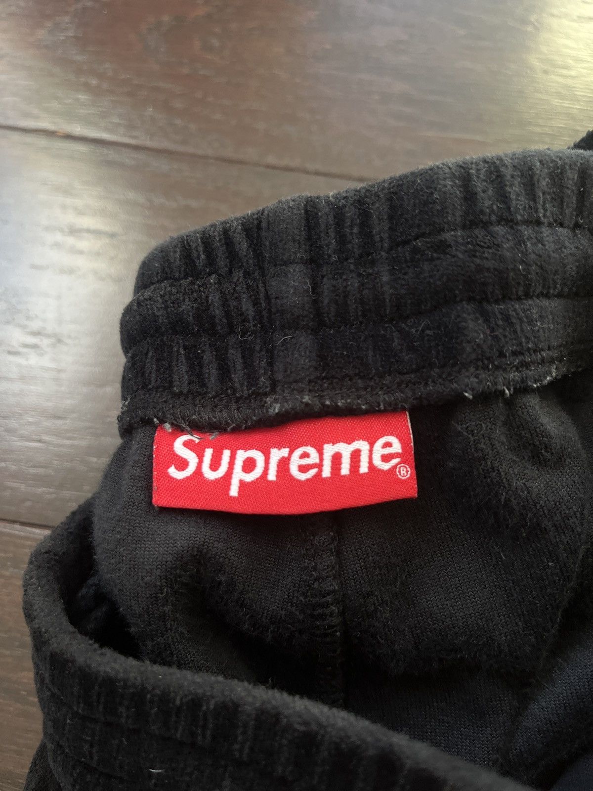 Supreme Supreme Velour sweatpants FW16 track pants🇮🇹 Size US 32 / EU 48 - 7 Thumbnail