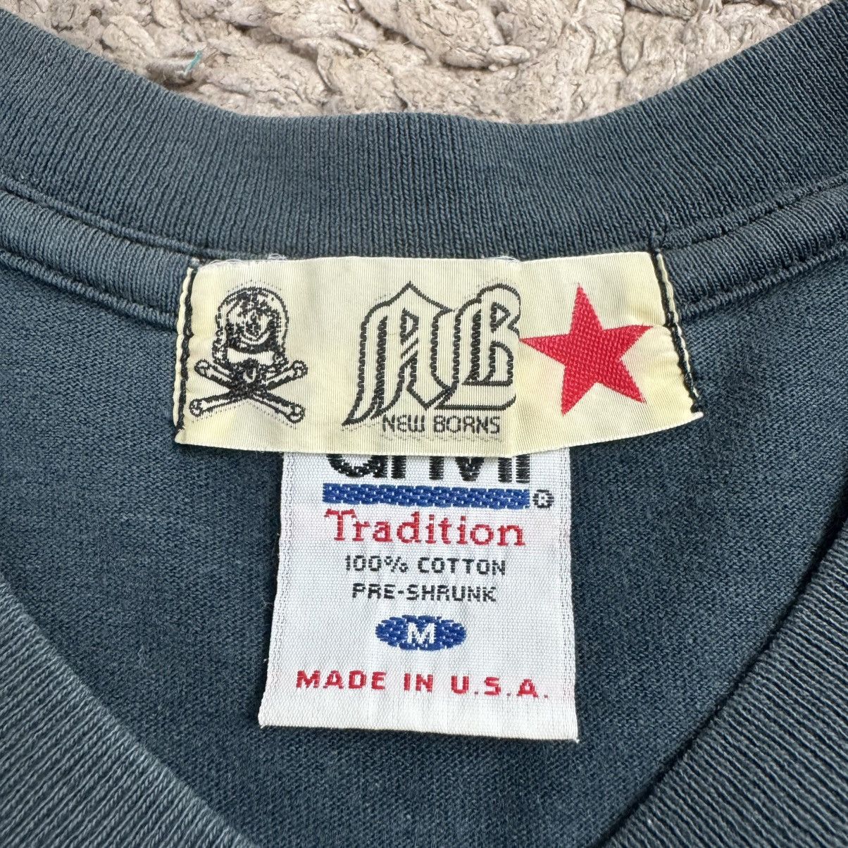 Vintage Vintage Faded TM New Borns Streetwear T-shirt Size US M / EU 48-50 / 2 - 19 Thumbnail