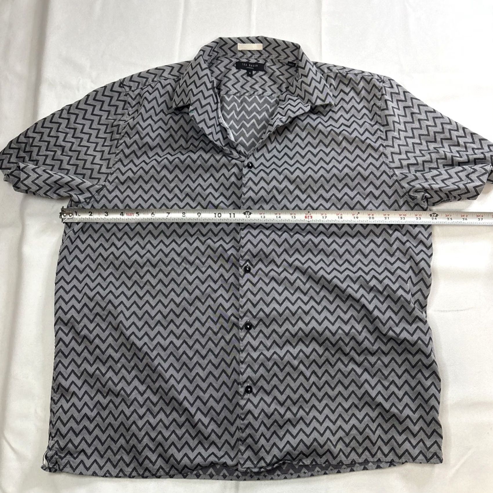 Ted Baker Ted Baker Bordup Shirt Mens 5 Black Gray Zig-Zag Button-Up Short Sleeve Cotton Shirt Mens Size US S / EU 44-46 / 1 - 4 Thumbnail
