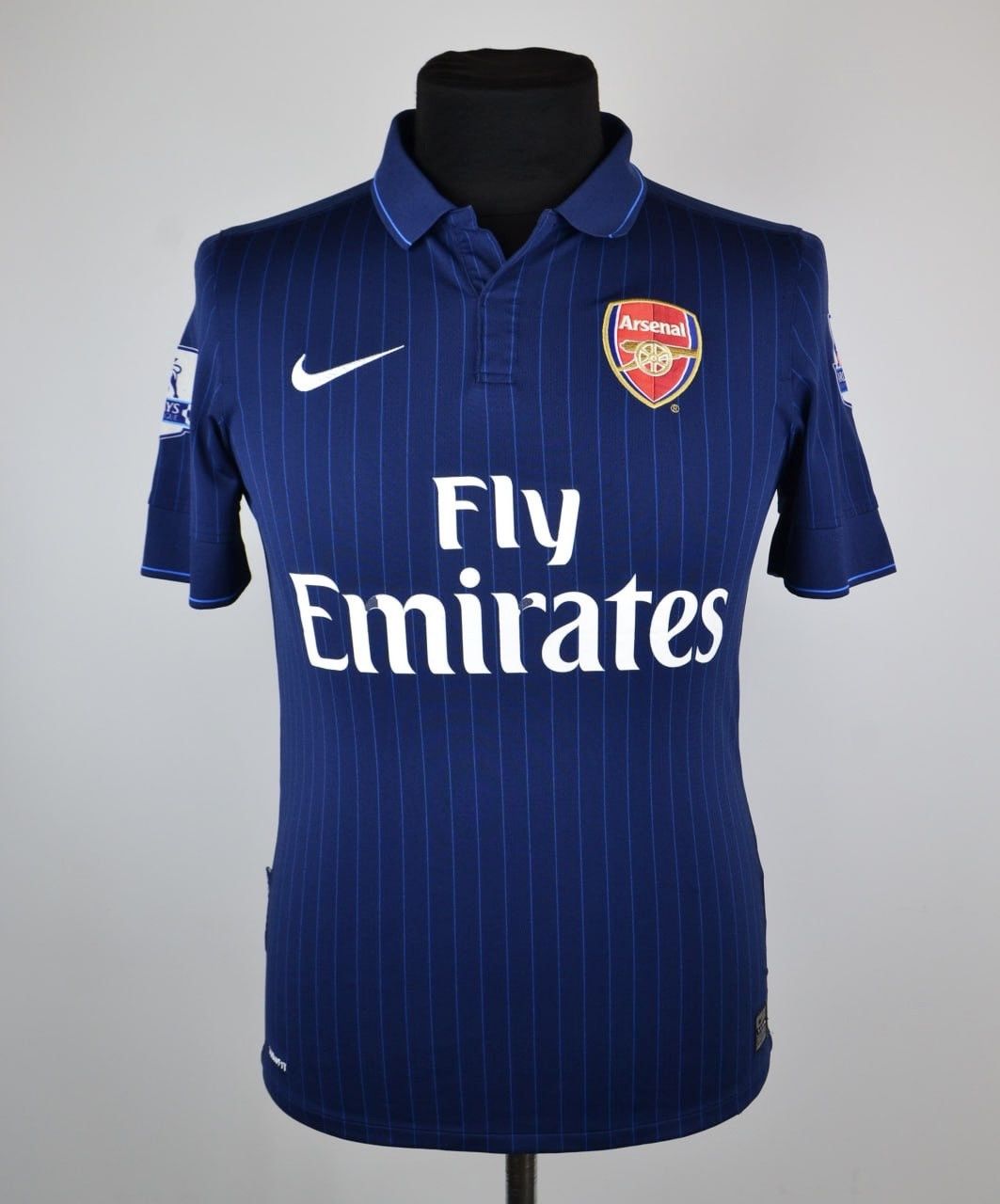 Vintage Nike Arsenal #4 Fabregas FC Y2k Away Football Shirt Size S Size US S / EU 44-46 / 1 - 1 Thumbnail