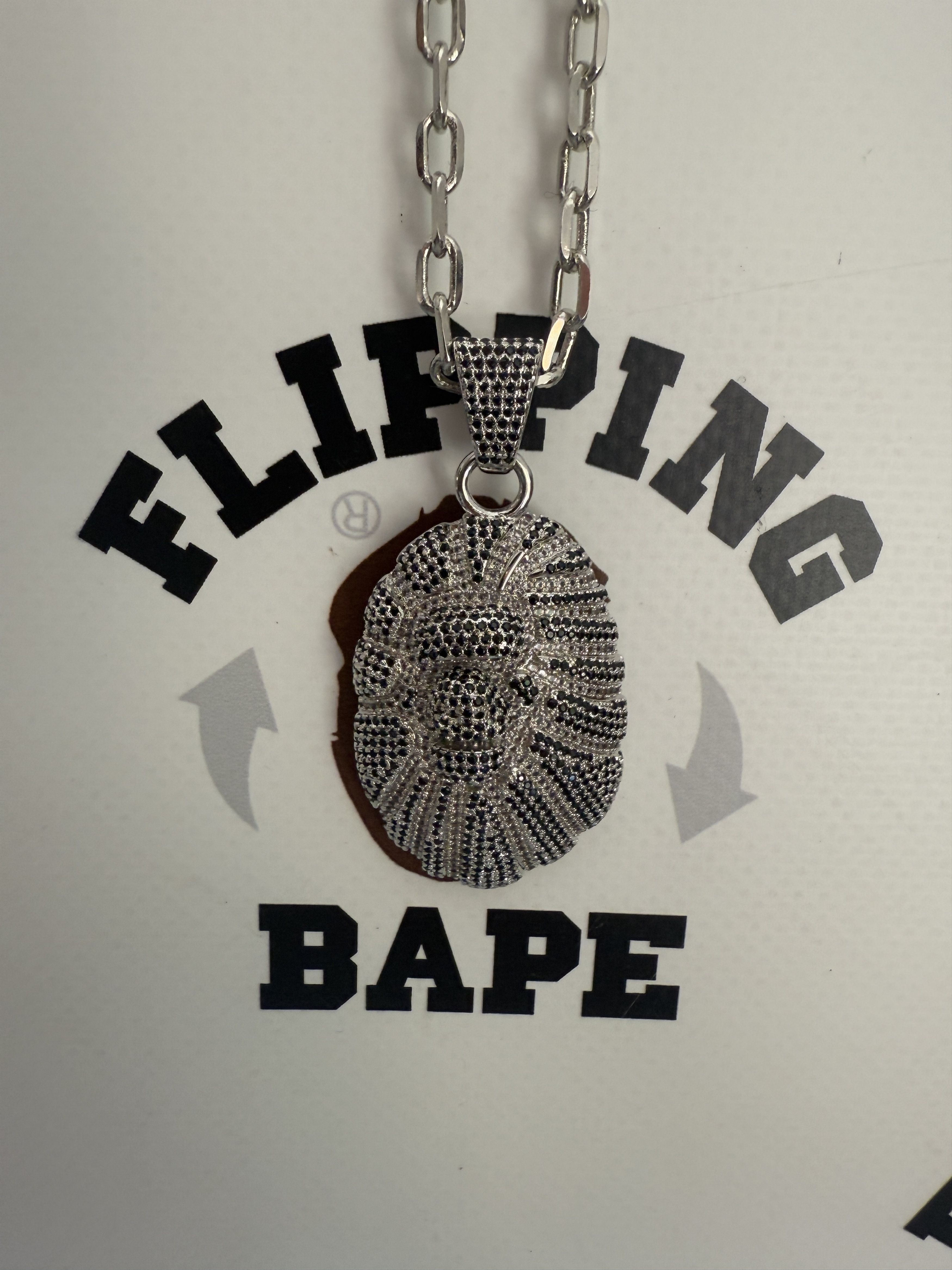 Bape BAPE APE HEAD CRYSTAL STONE NECKLACE Size ONE SIZE - 2 Thumbnail