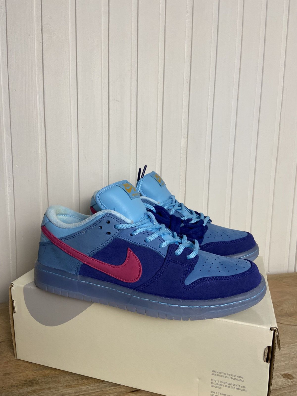 Nike New Nike SB Dunk Low "Run The Jewels" Size 9US Authentic Size US 9 / EU 42 - 4 Thumbnail