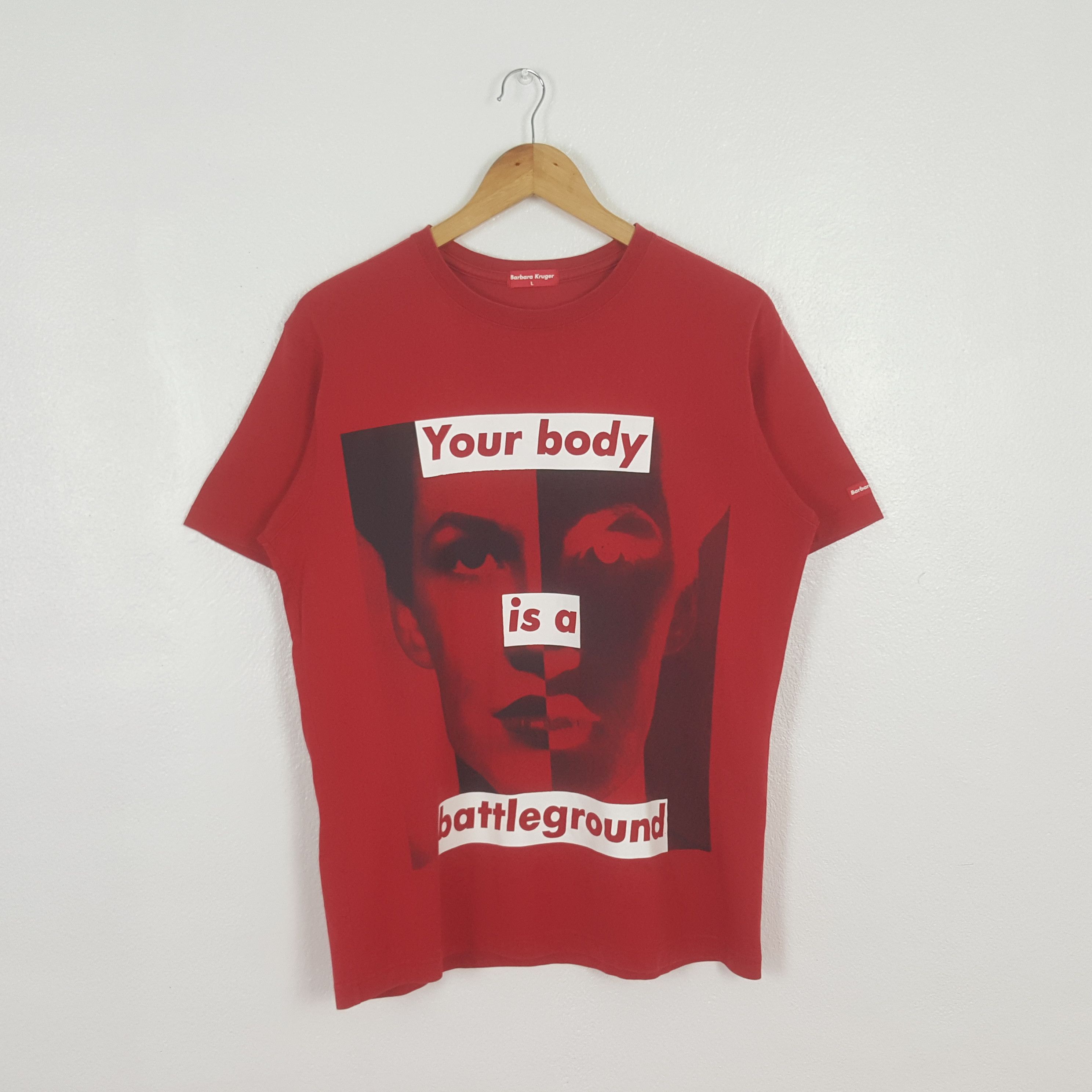 Barbara Kruger Vintage Barbara Kruger Japan Streetwear Tshirt C301N22(76) Size US M / EU 48-50 / 2 - 1 Thumbnail