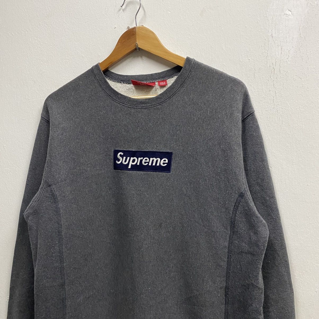 Supreme 1999 Supreme Navy on Dark Grey Box Logo Crewneck Sweatshirt Size US M / EU 48-50 / 2 - 3 Thumbnail