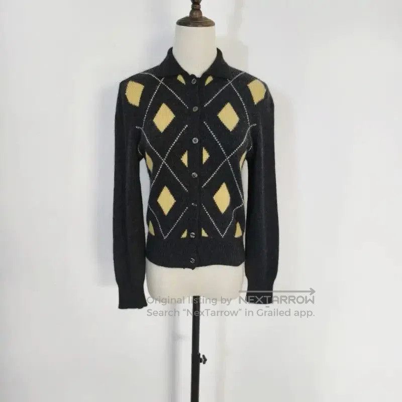 Burberry Burberry Gray Wool Check Long Sleeve Cardigan. Size M / US 6-8 / IT 42-44 - 1 Thumbnail