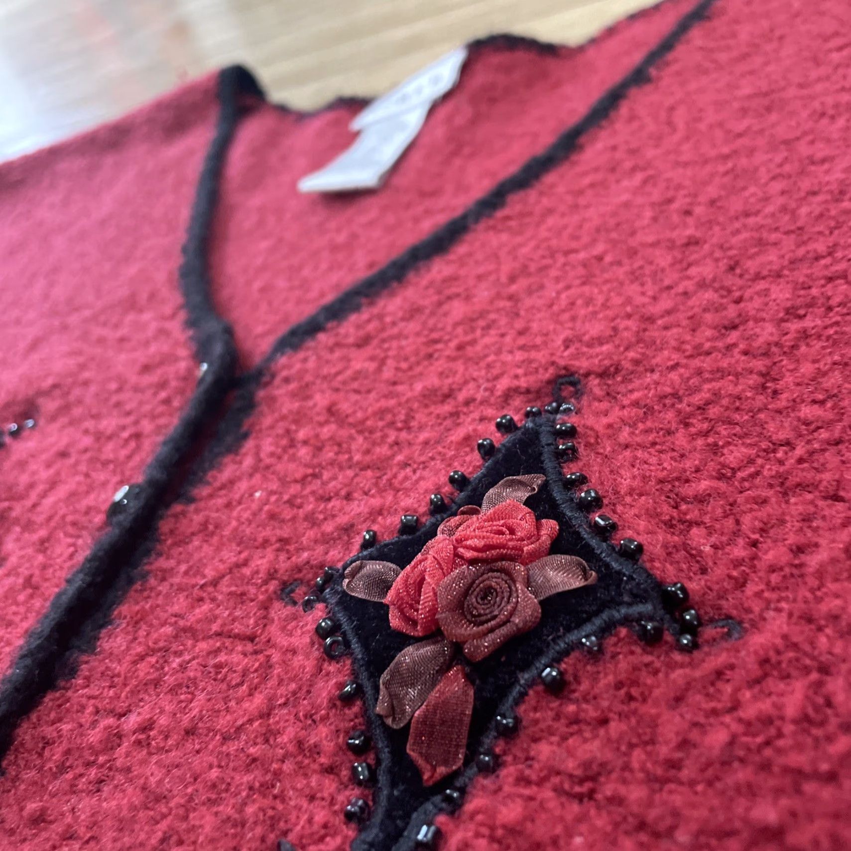 Vintage Koret Vest Sweater 2X Womens Wool Red Floral Beaded 3D Art Vintage 90s Knit V-Neck Sleeveless Vintage Size XXL / US 16-18 / IT 52-54 - 6 Thumbnail