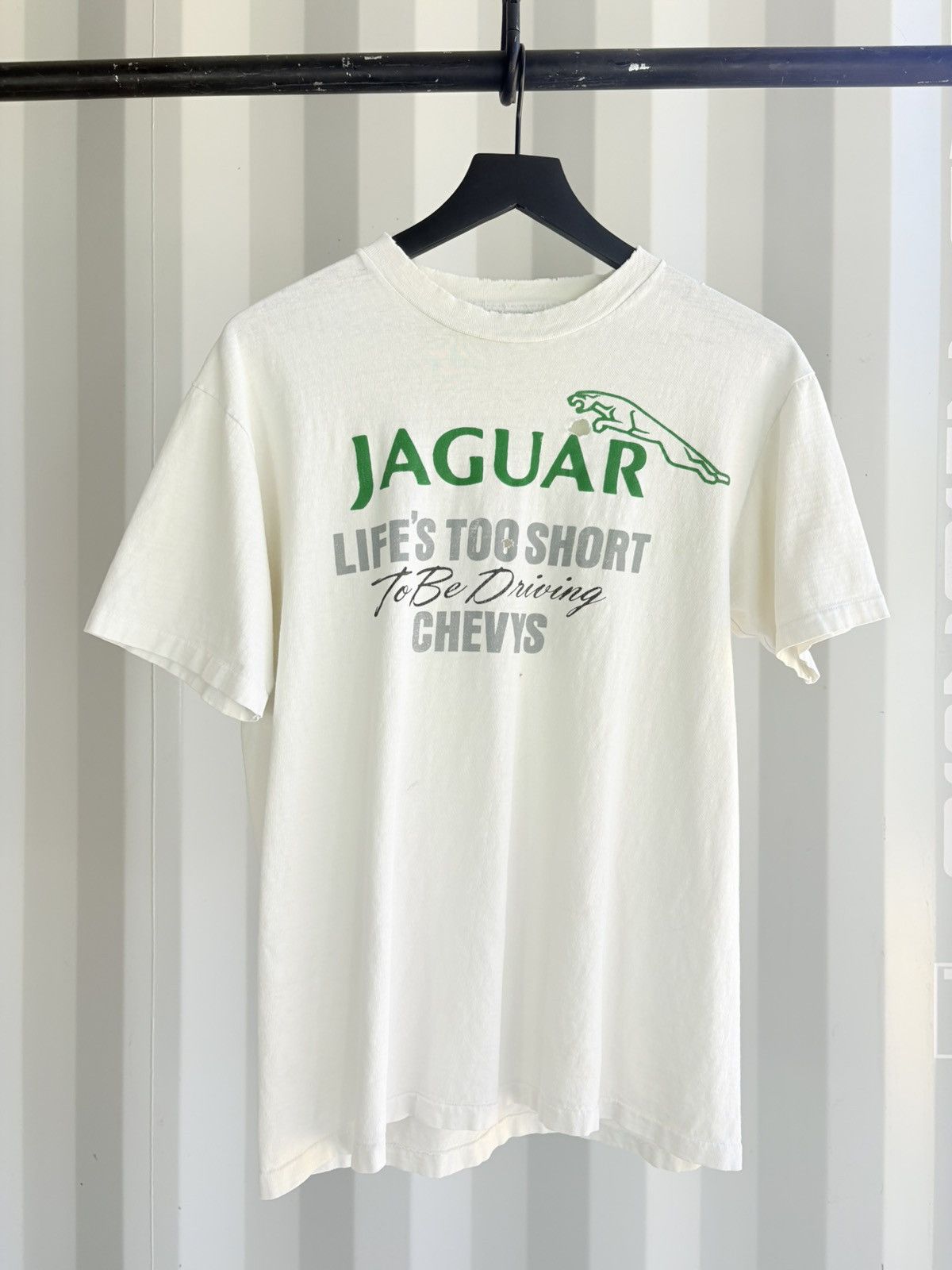 Vintage Vintage Jaguar Shirt Faded Distressed Grunge Paper Thin Size US L / EU 52-54 / 3 - 1 Thumbnail