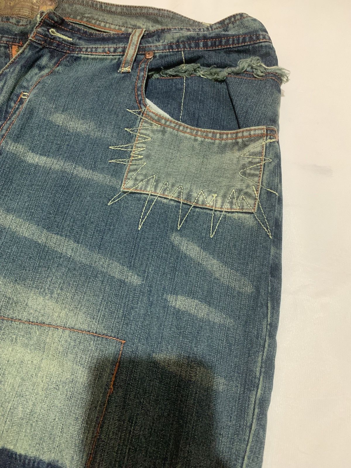 Akademiks Vintage Akademiks Multi Pocket Embroidered Baggy Y2K Jeans Size US 42 / EU 58 - 11 Thumbnail