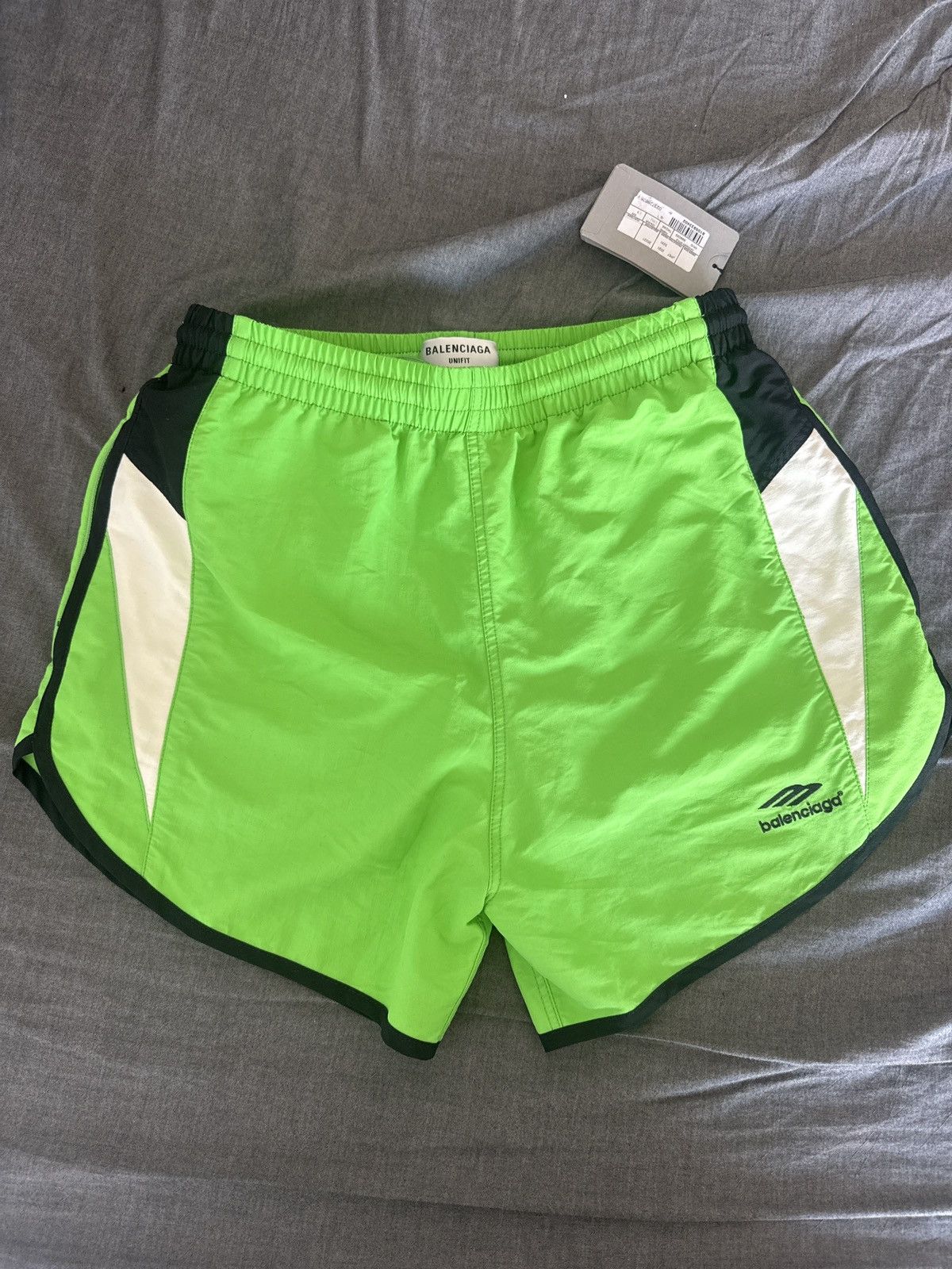 Balenciaga Balenciaga tracksuit nylon shorts XS unisex Size 25" / US 0 / IT 36 - 1 Thumbnail