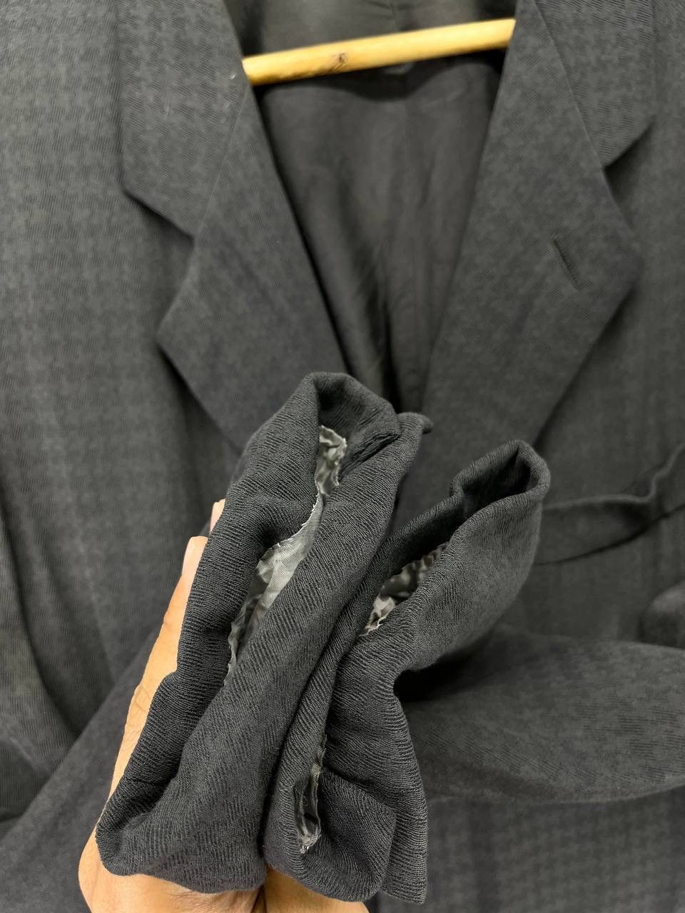 Giorgio Armani Vintage Giorgio Armani Black Blazers Coats Jacket Size US M / EU 48-50 / 2 - 12 Thumbnail